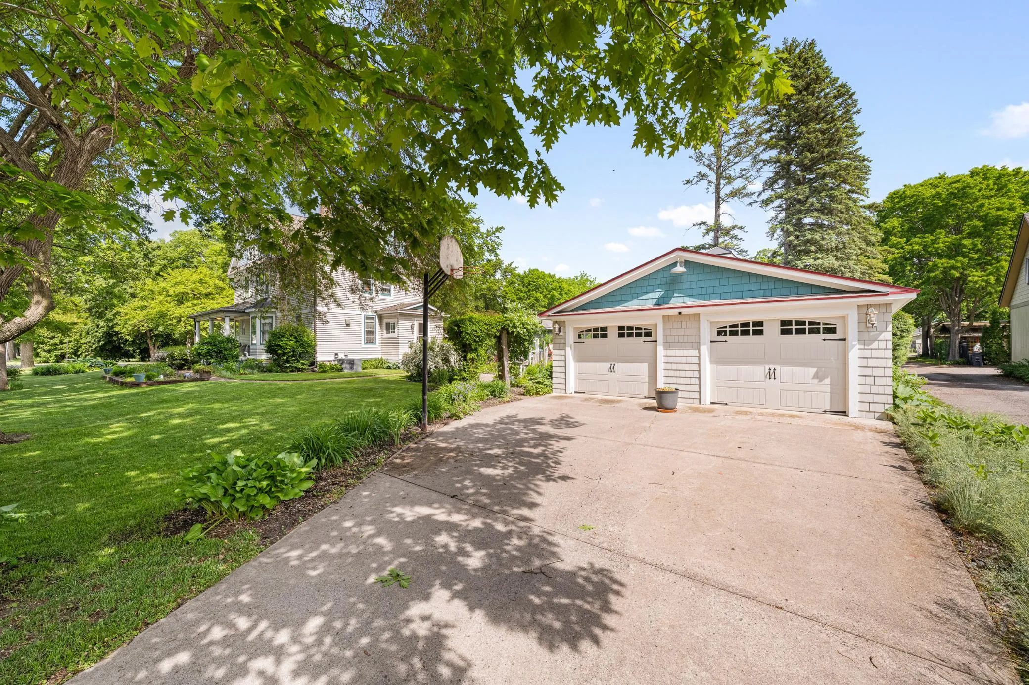 Photo 49 of 312 7th S Avenue