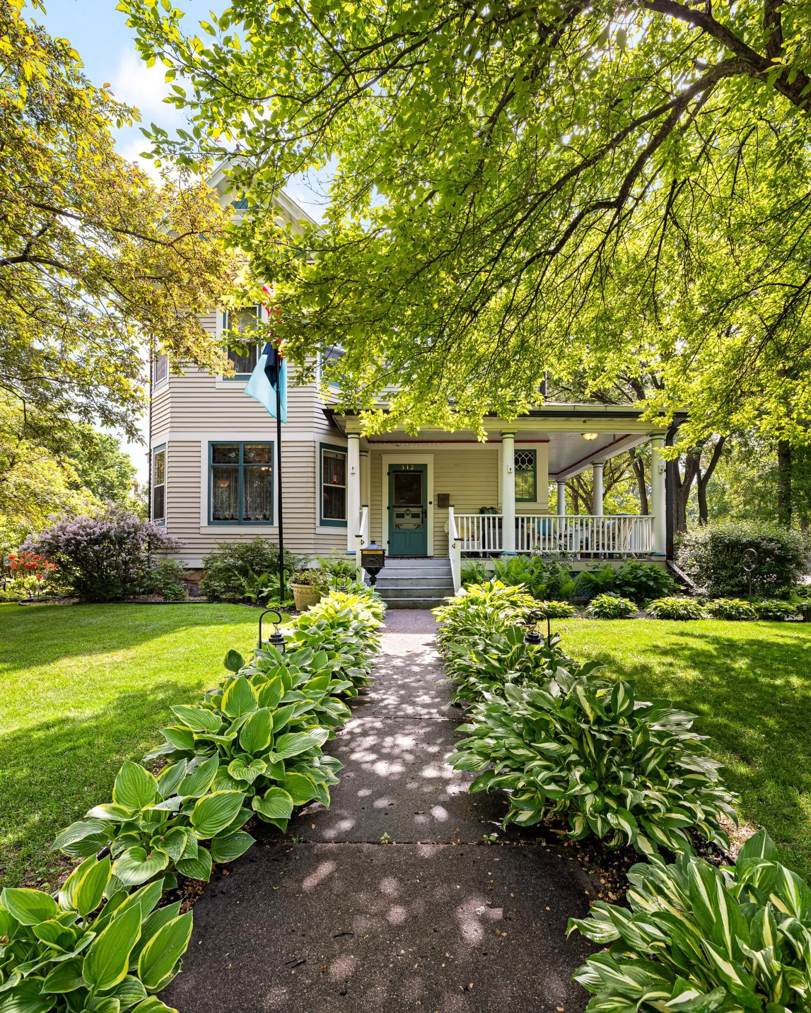Photo 42 of 312 7th S Avenue