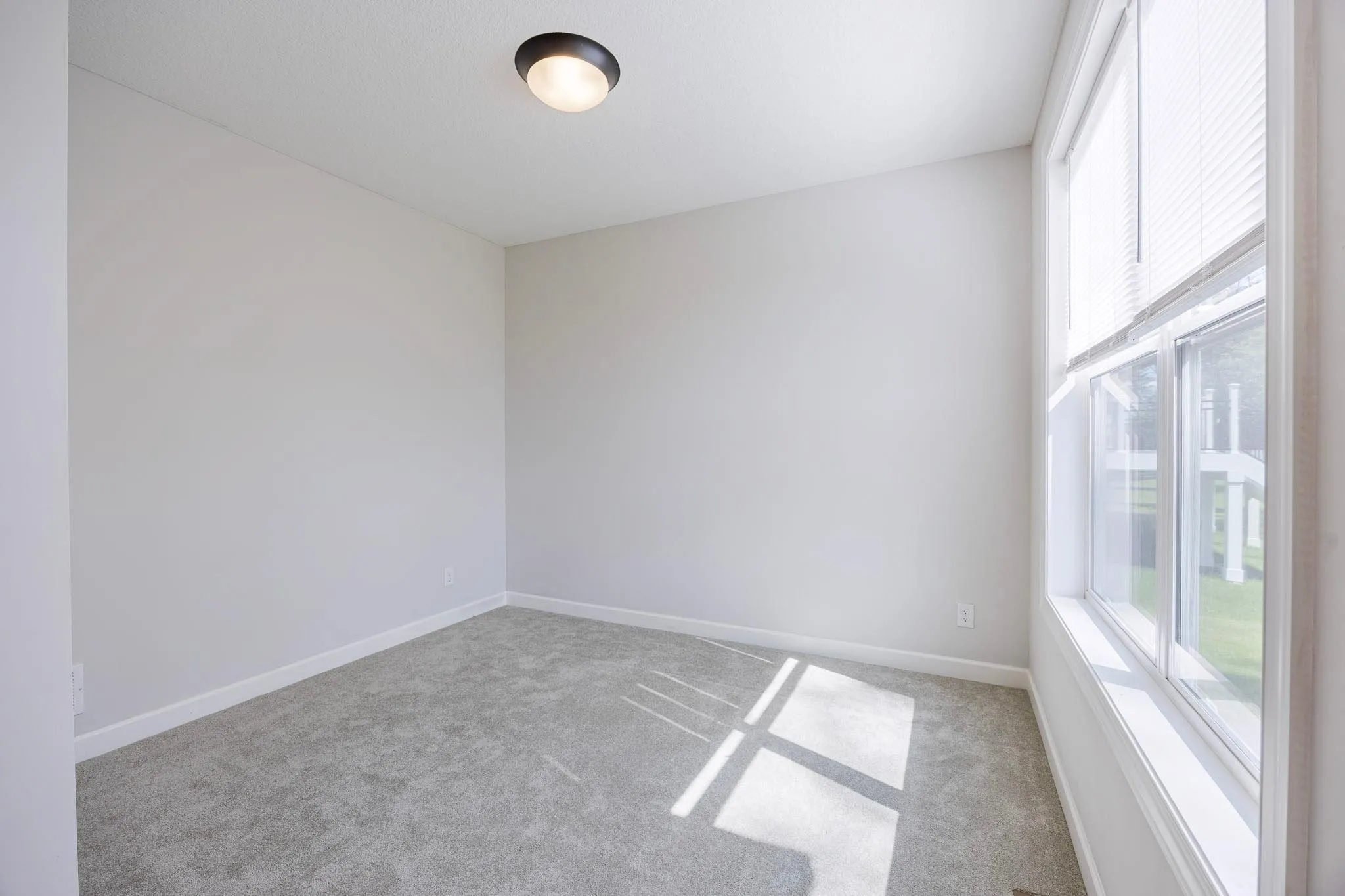 Photo 13 of 4610 131st Ne Avenue