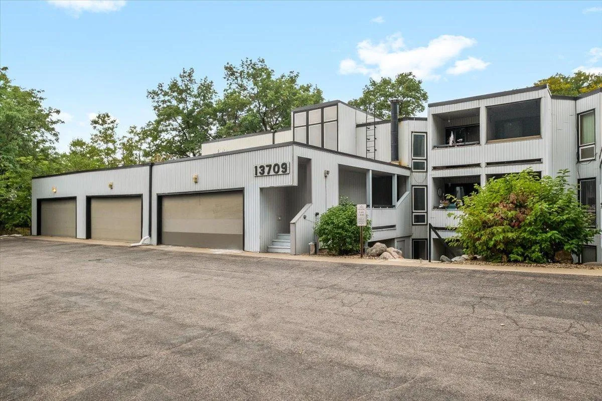 Photo 2 of 13709 Nicollet Avenue Unit 301