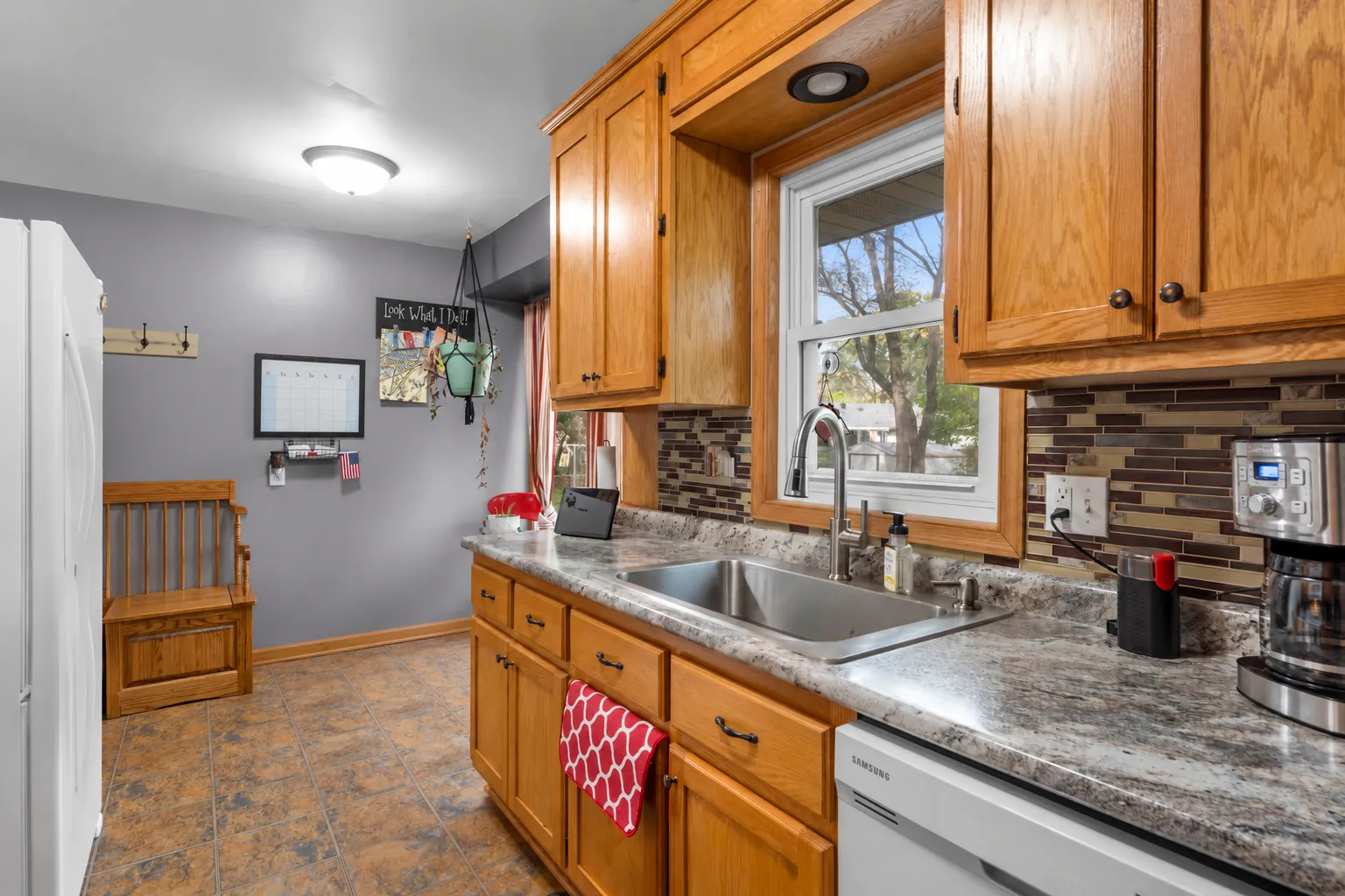 Photo 3 of 11833 Ilex Nw Street
