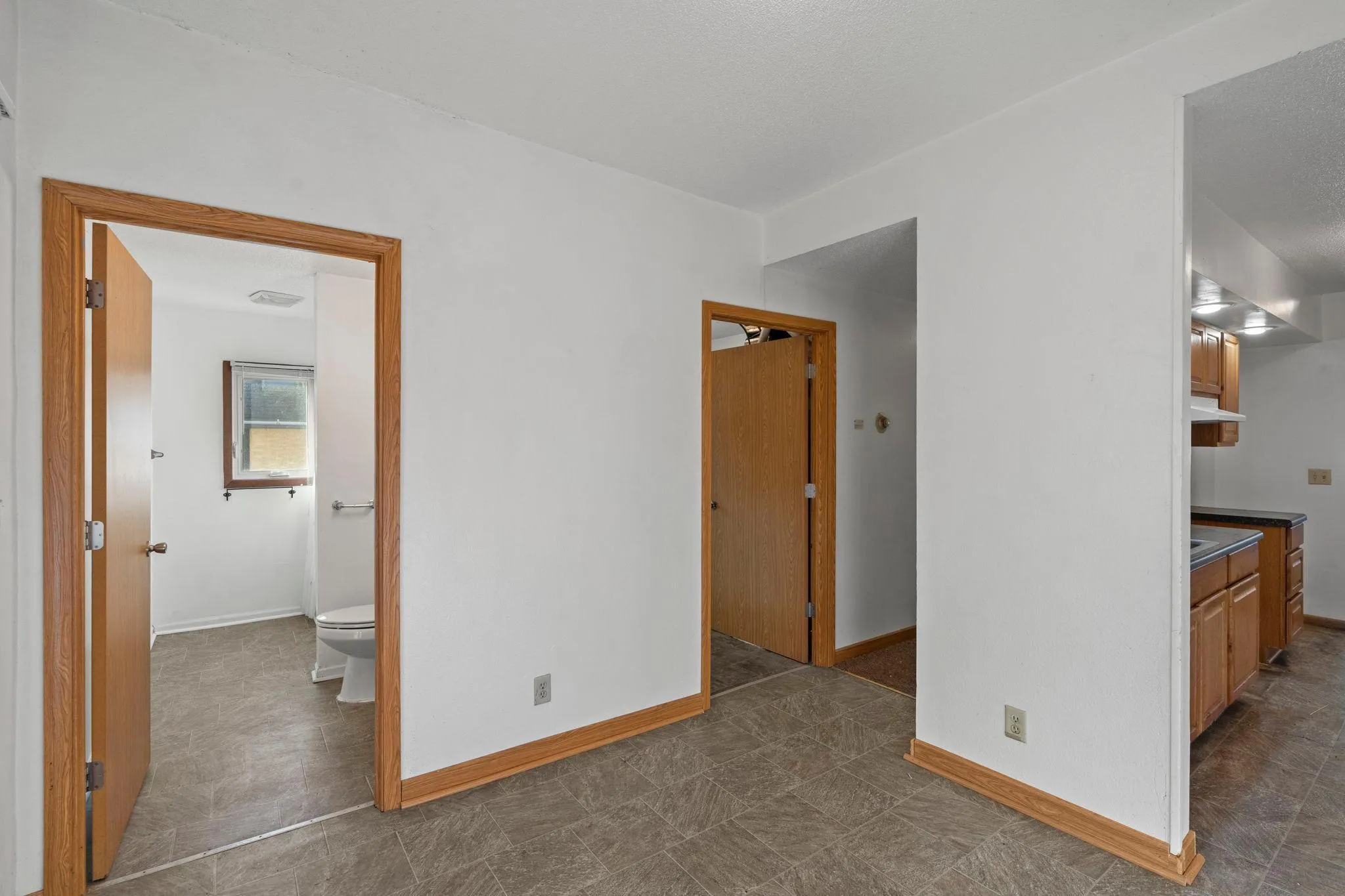 Photo 8 of 1066 Ross Avenue