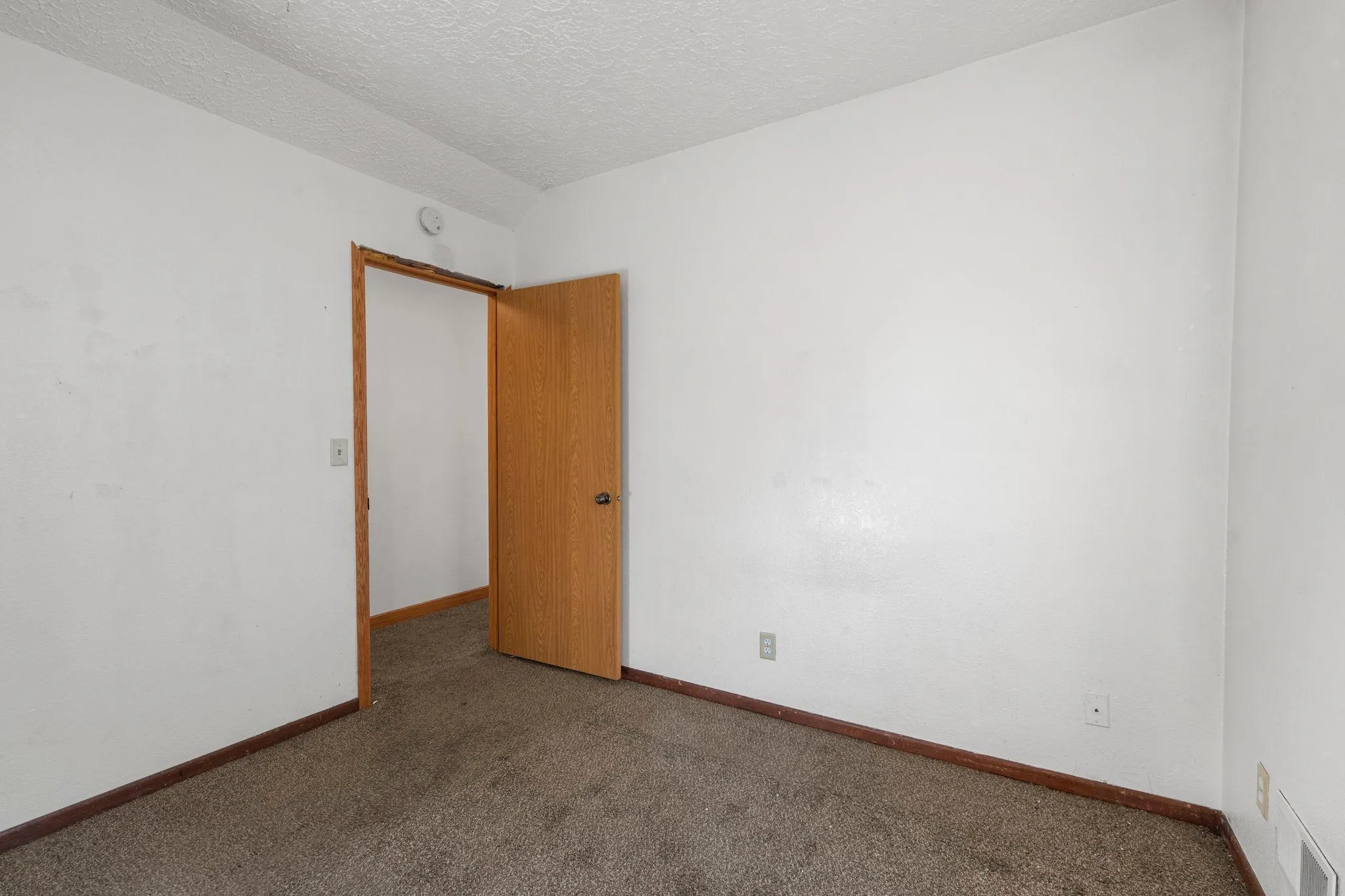 Photo 13 of 1066 Ross Avenue