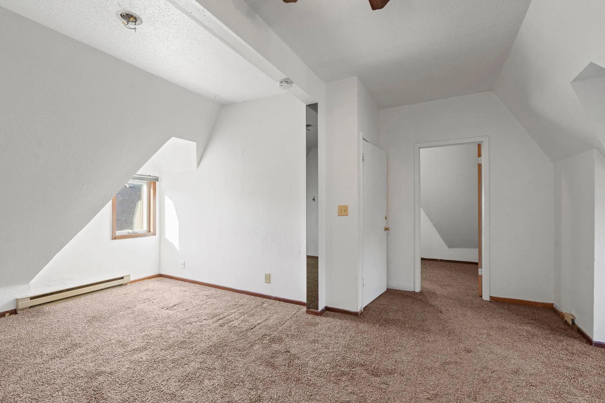 Photo 19 of 1066 Ross Avenue