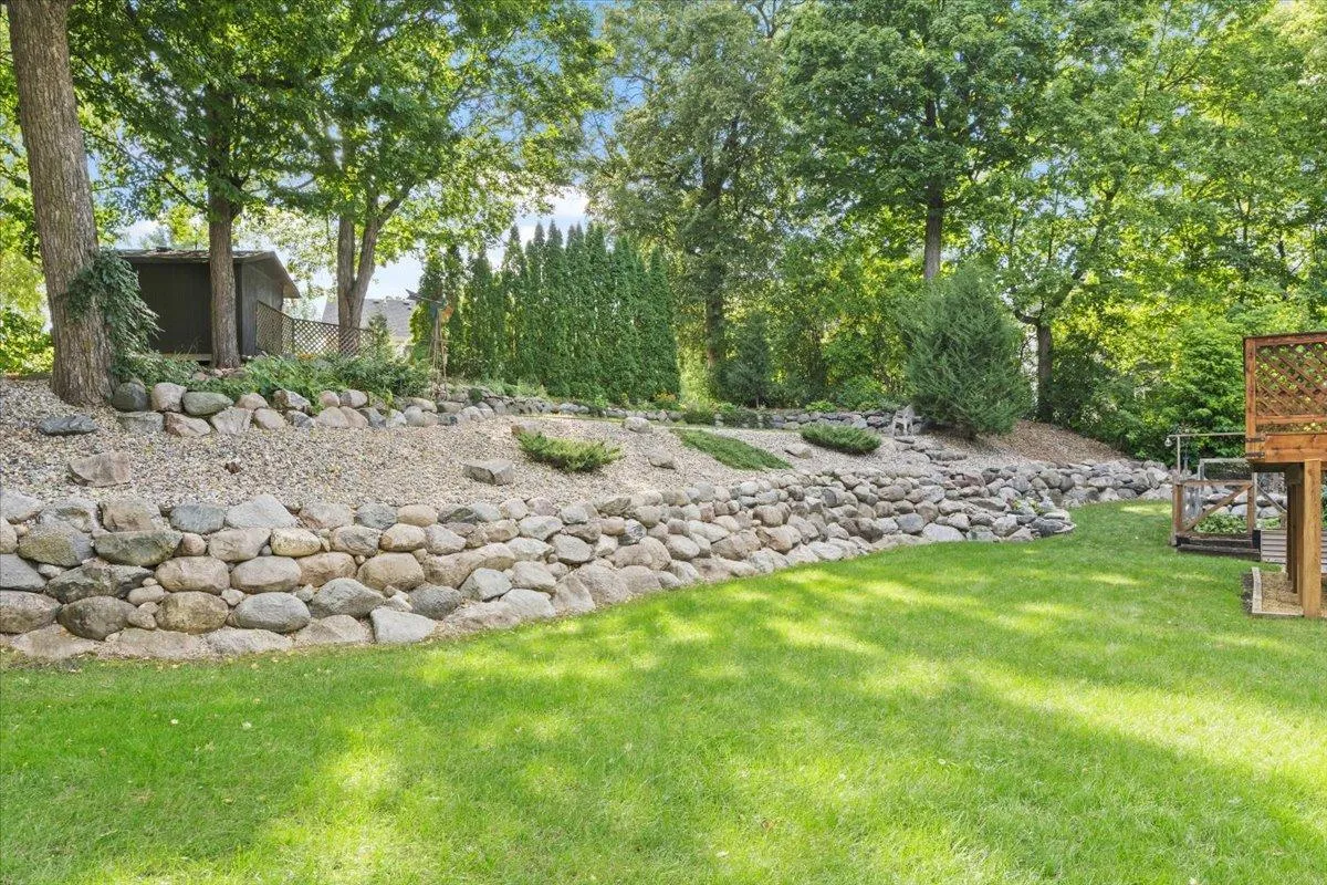 Photo 41 of 8549 Woodland Curve
