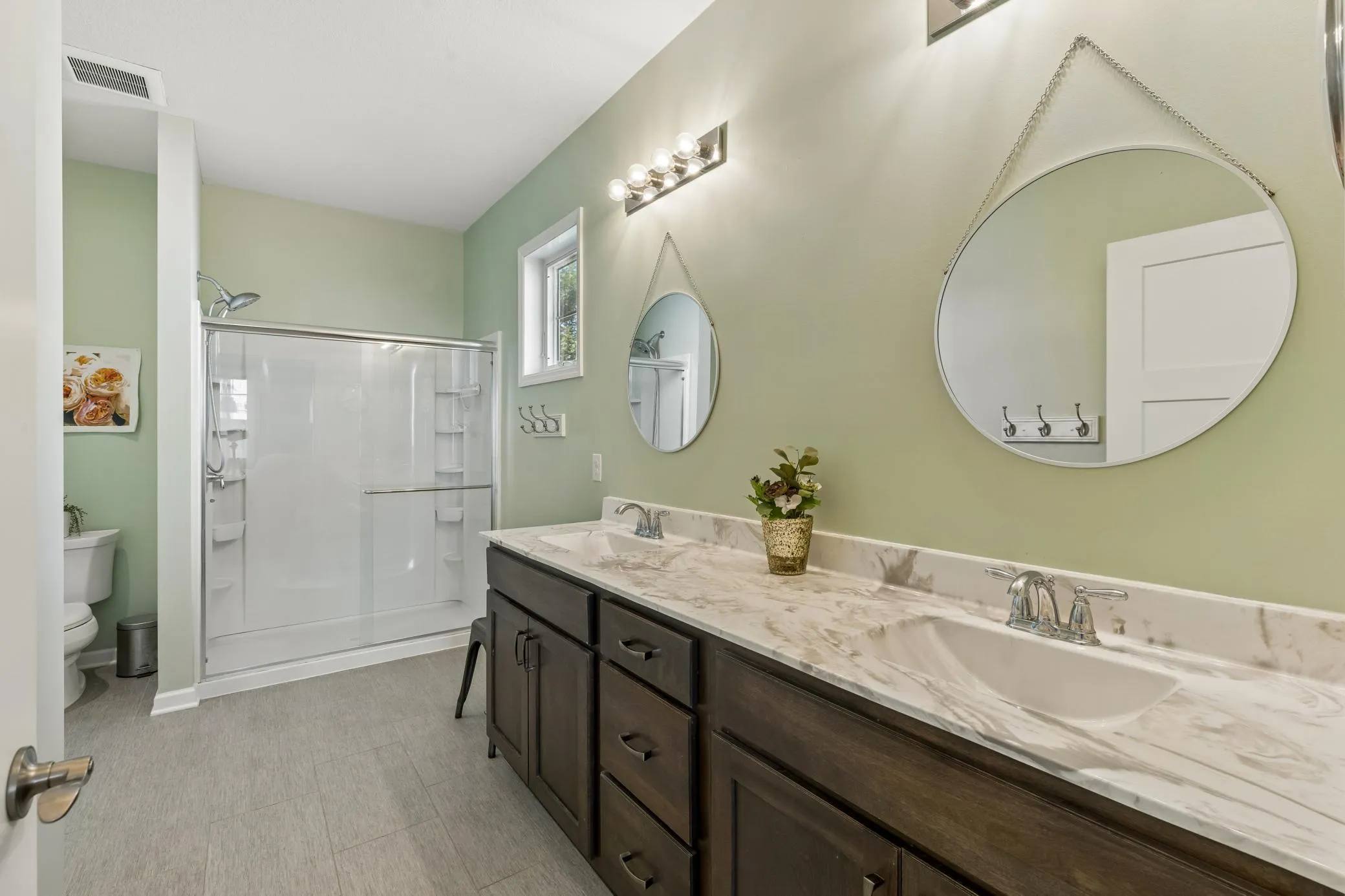 Photo 9 of 4305 Cottagewood Court