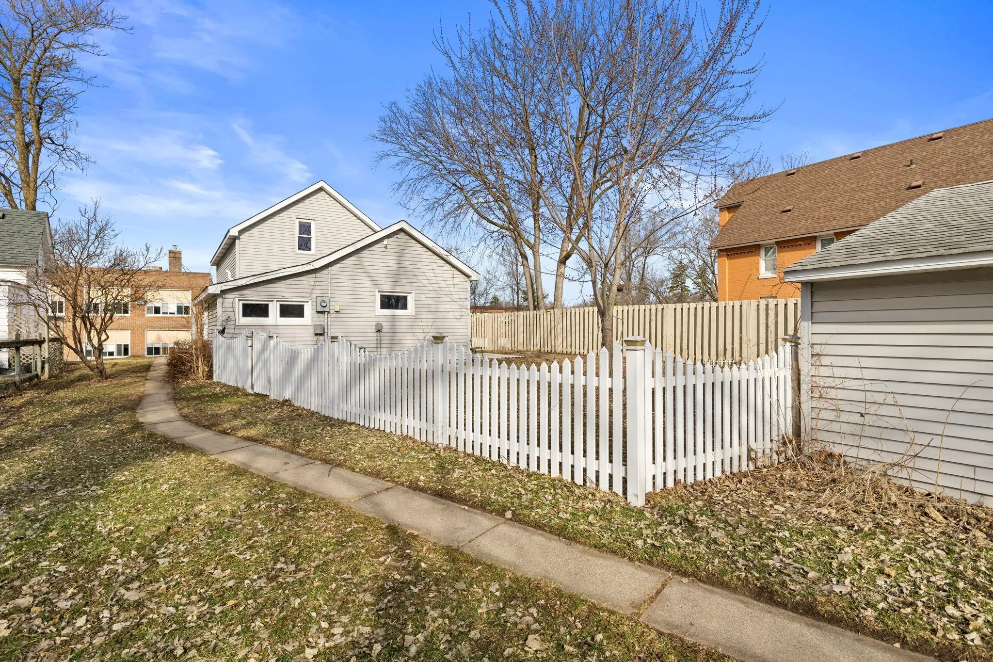 Photo 21 of 312 2nd N Street