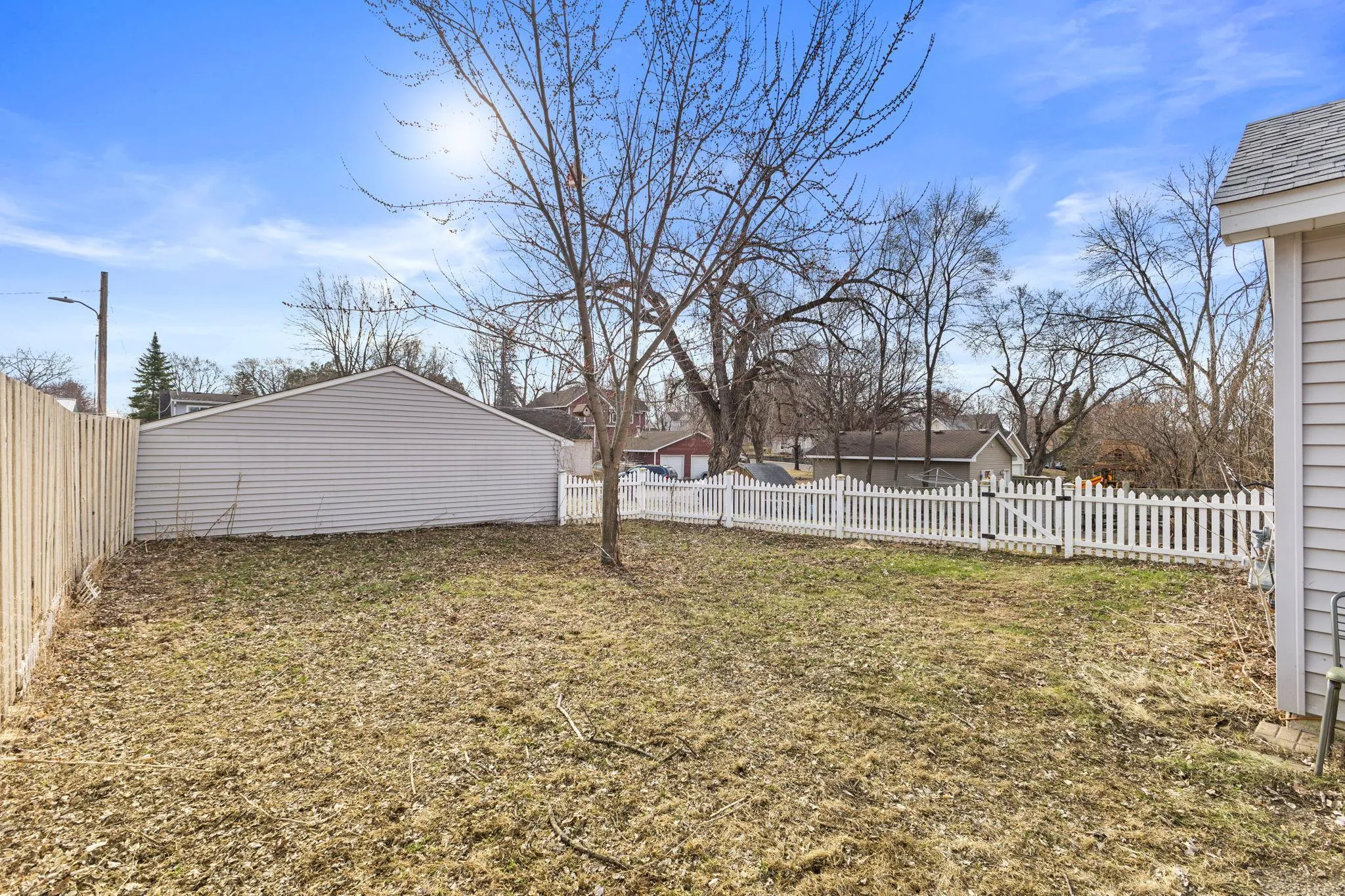 Photo 19 of 312 2nd N Street