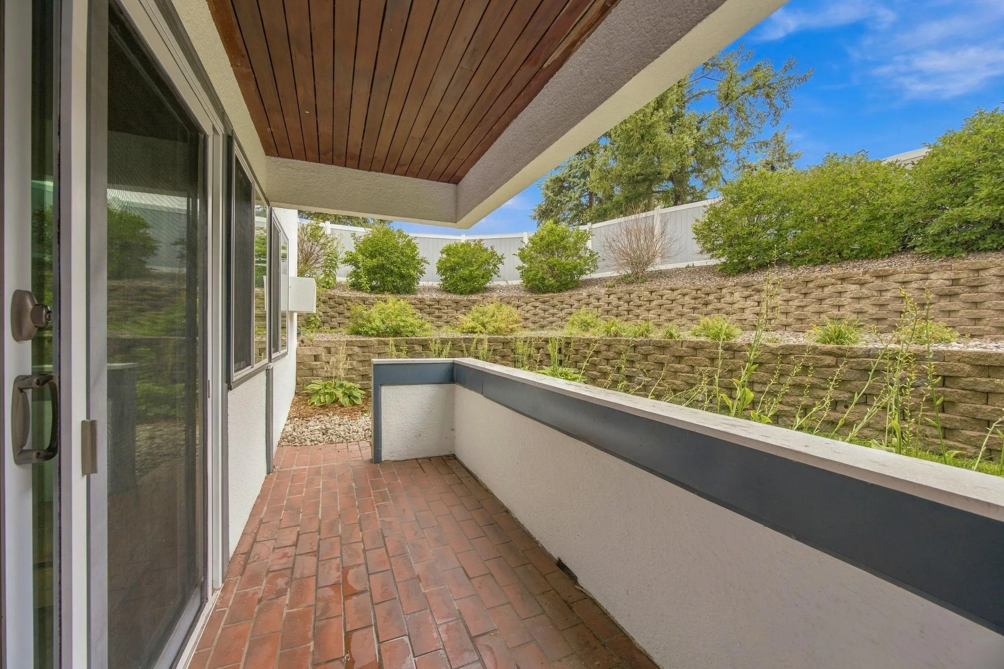 Photo 13 of 8242 Feemont S Avenue Unit #b
