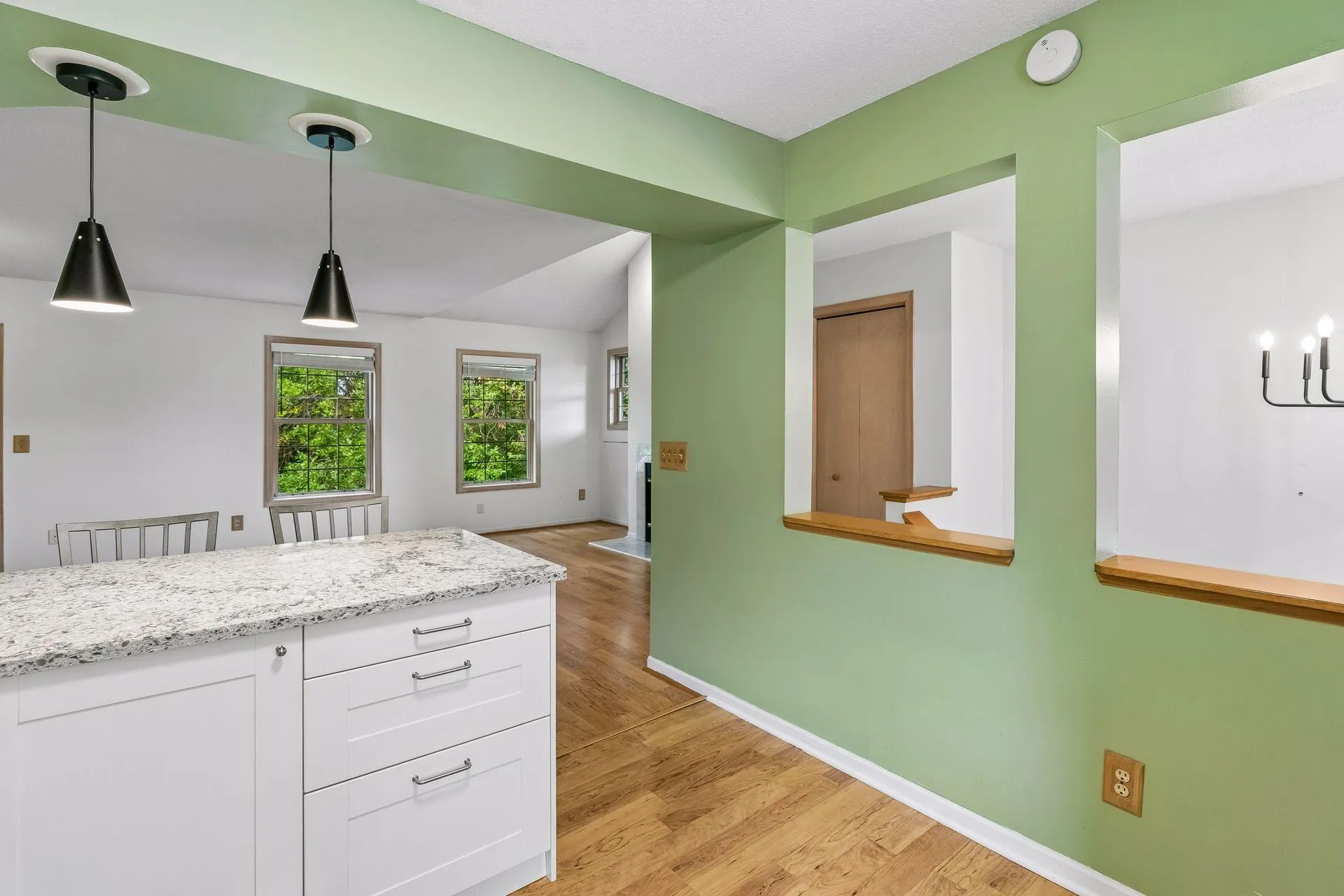 Photo 21 of 4902 Bayswater Road