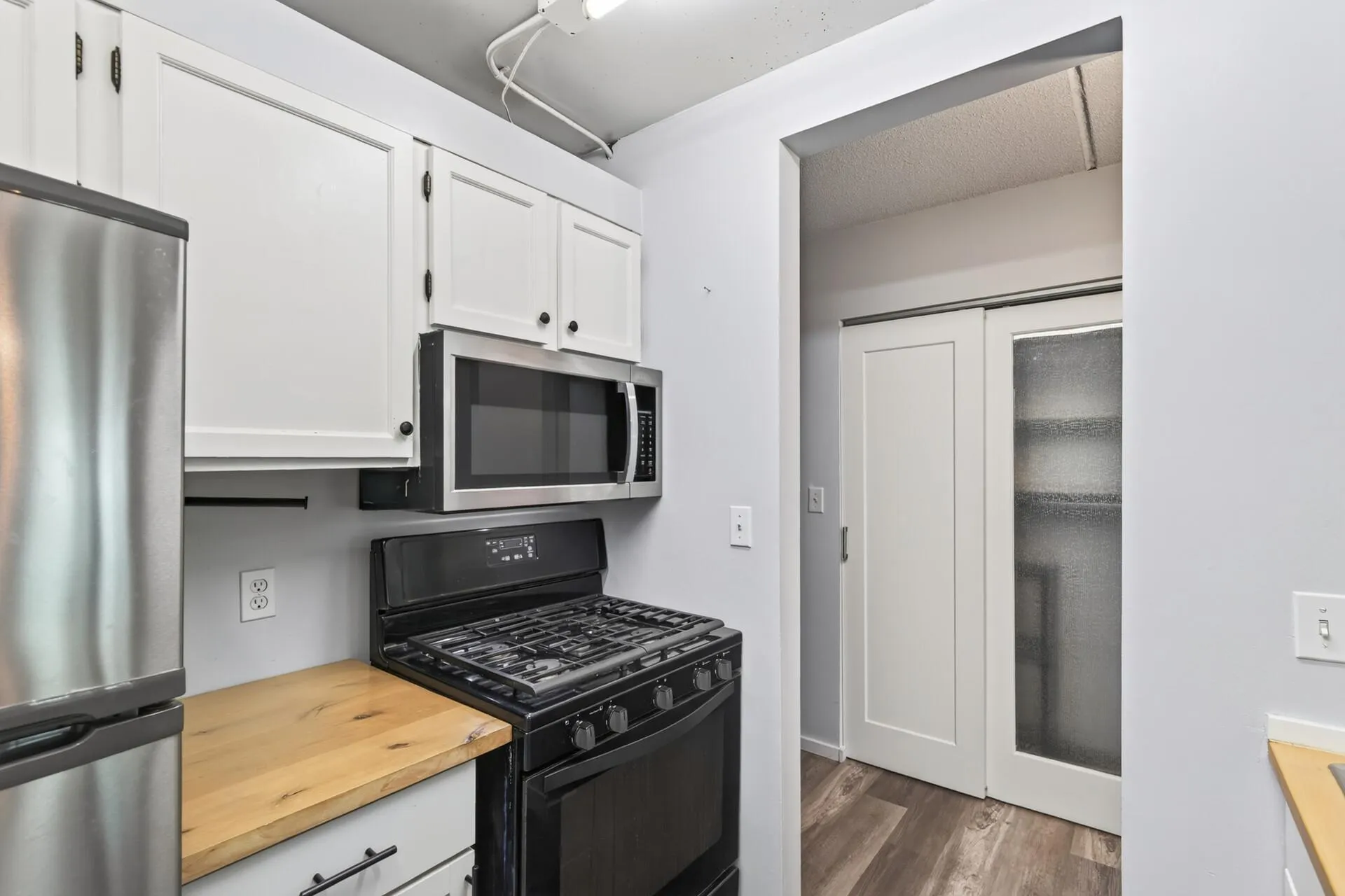 Photo 14 of 6730 Vernon S Avenue Unit 119