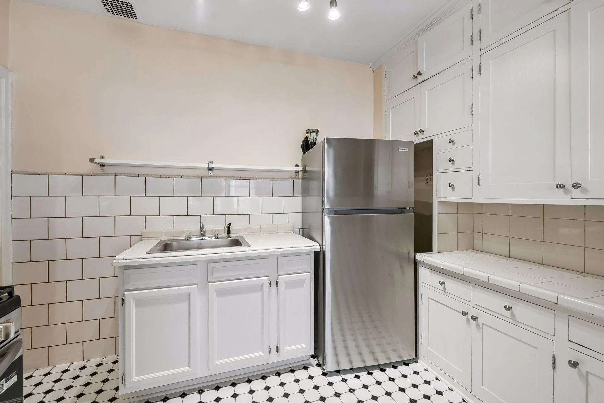 Photo 19 of 4731 Nicollet Avenue Unit 2