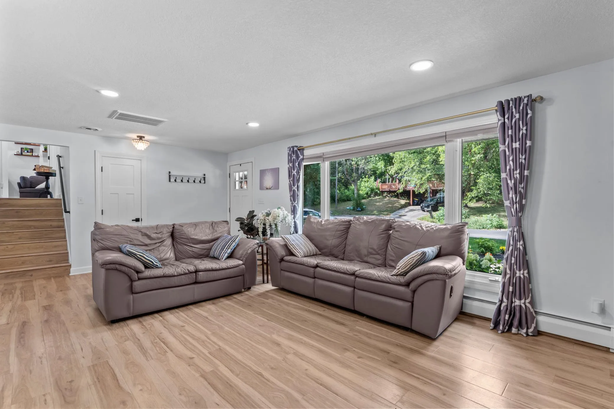 Photo 18 of 11325 Interlachen Road
