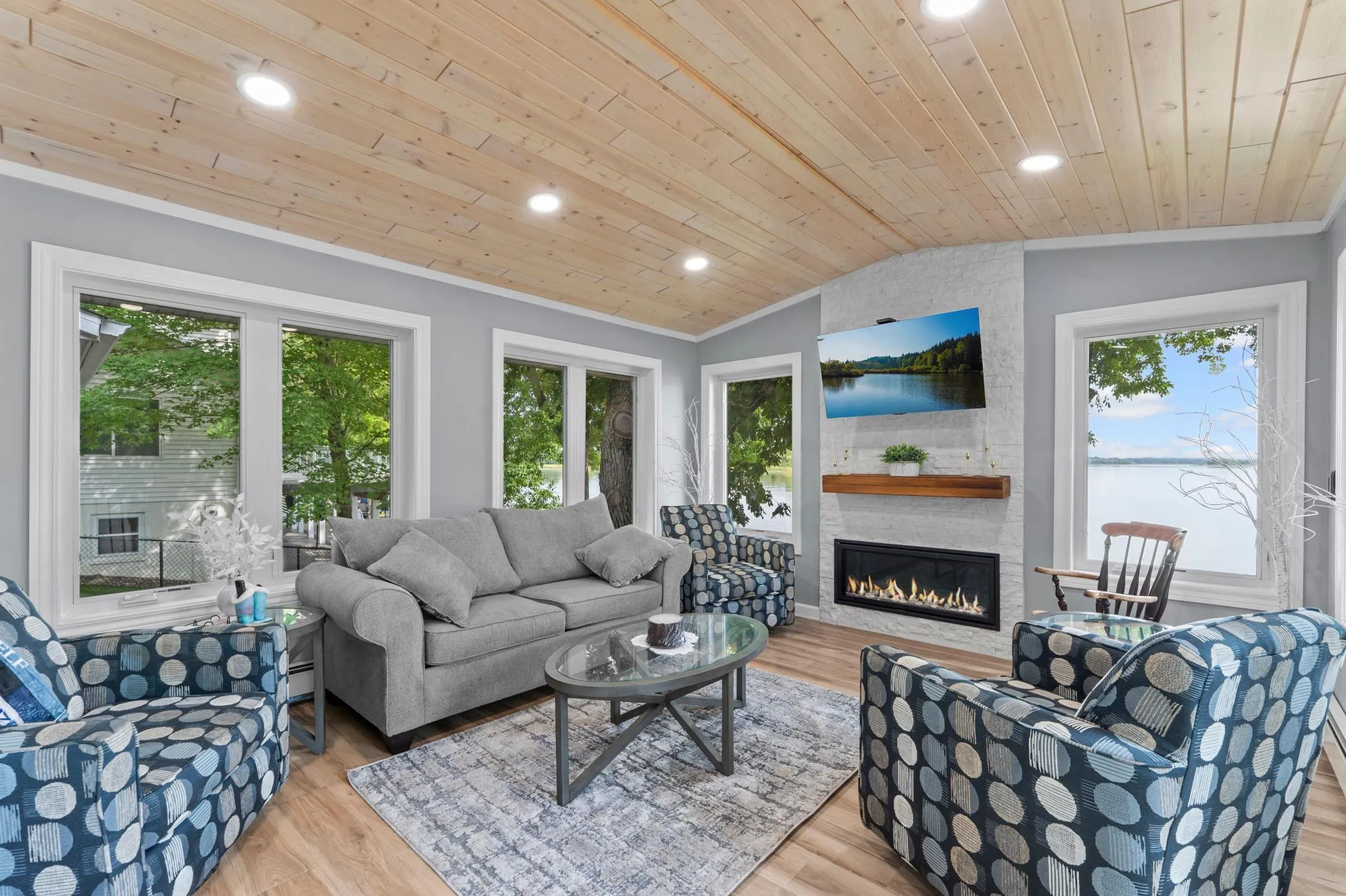 Photo 23 of 11325 Interlachen Road