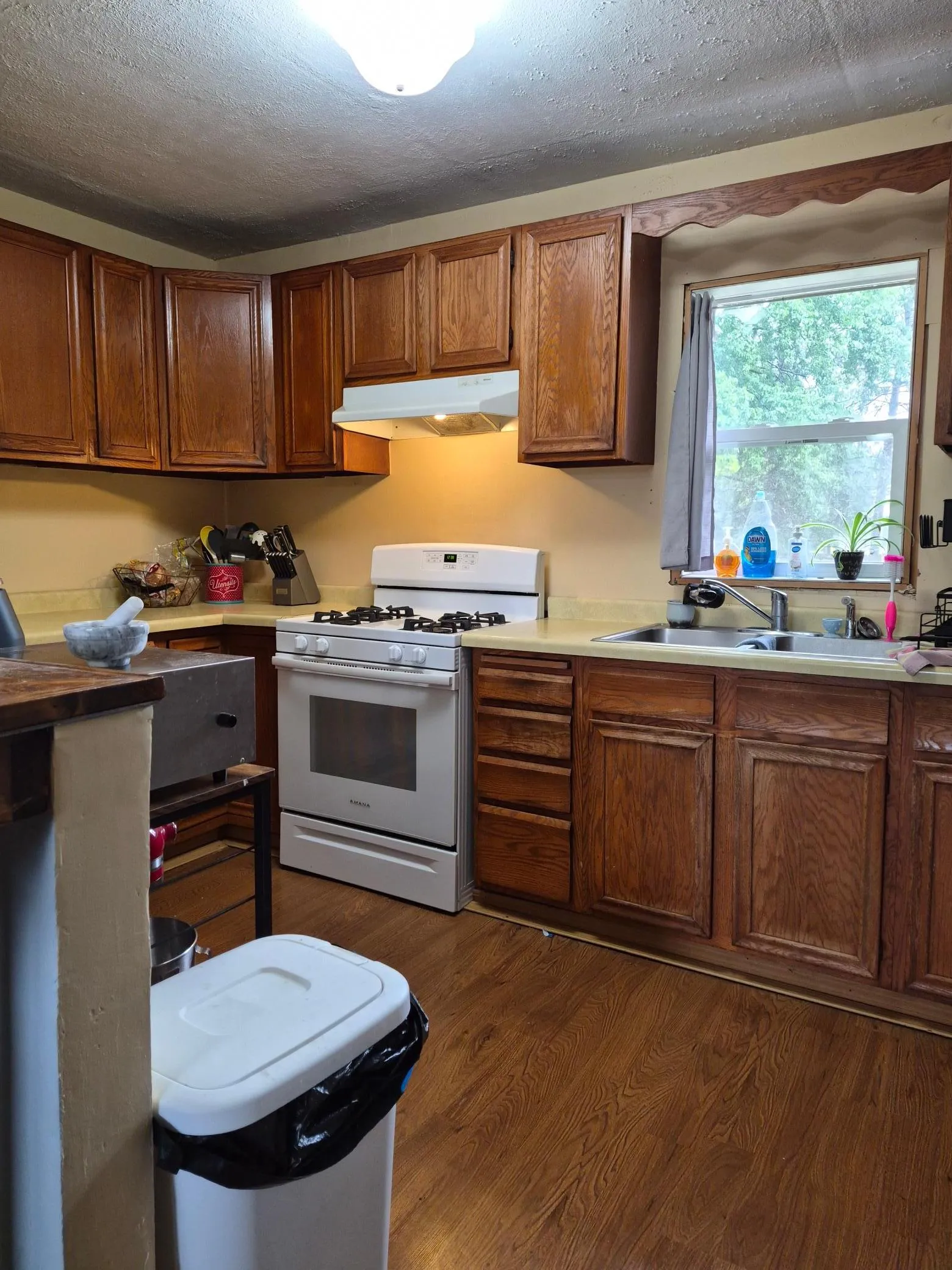 Photo 11 of 431 N 1st Street