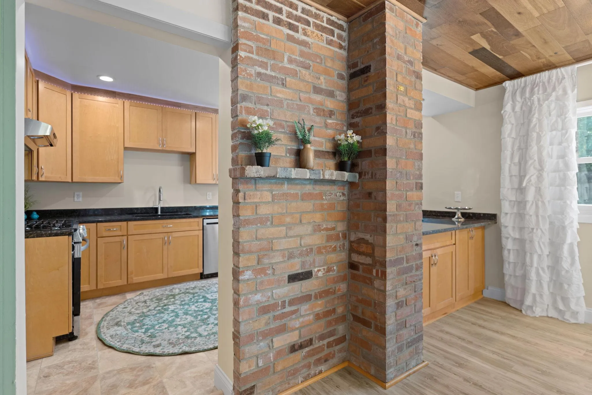 Photo 13 of 4753 Burns Road
