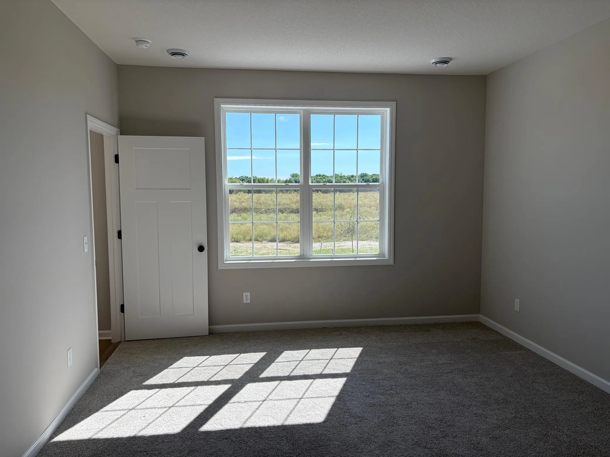 Photo 12 of 8208 Haywood Drive