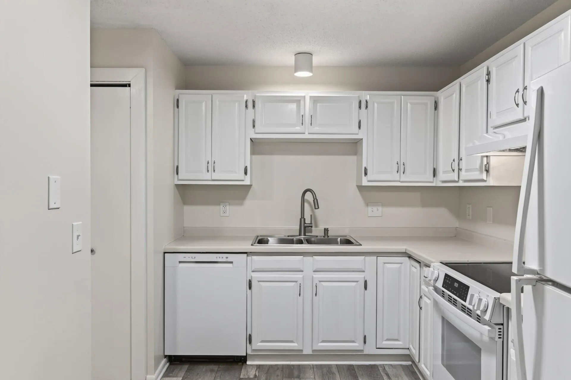 Photo 12 of 4625 Minnetonka Boulevard Unit 202