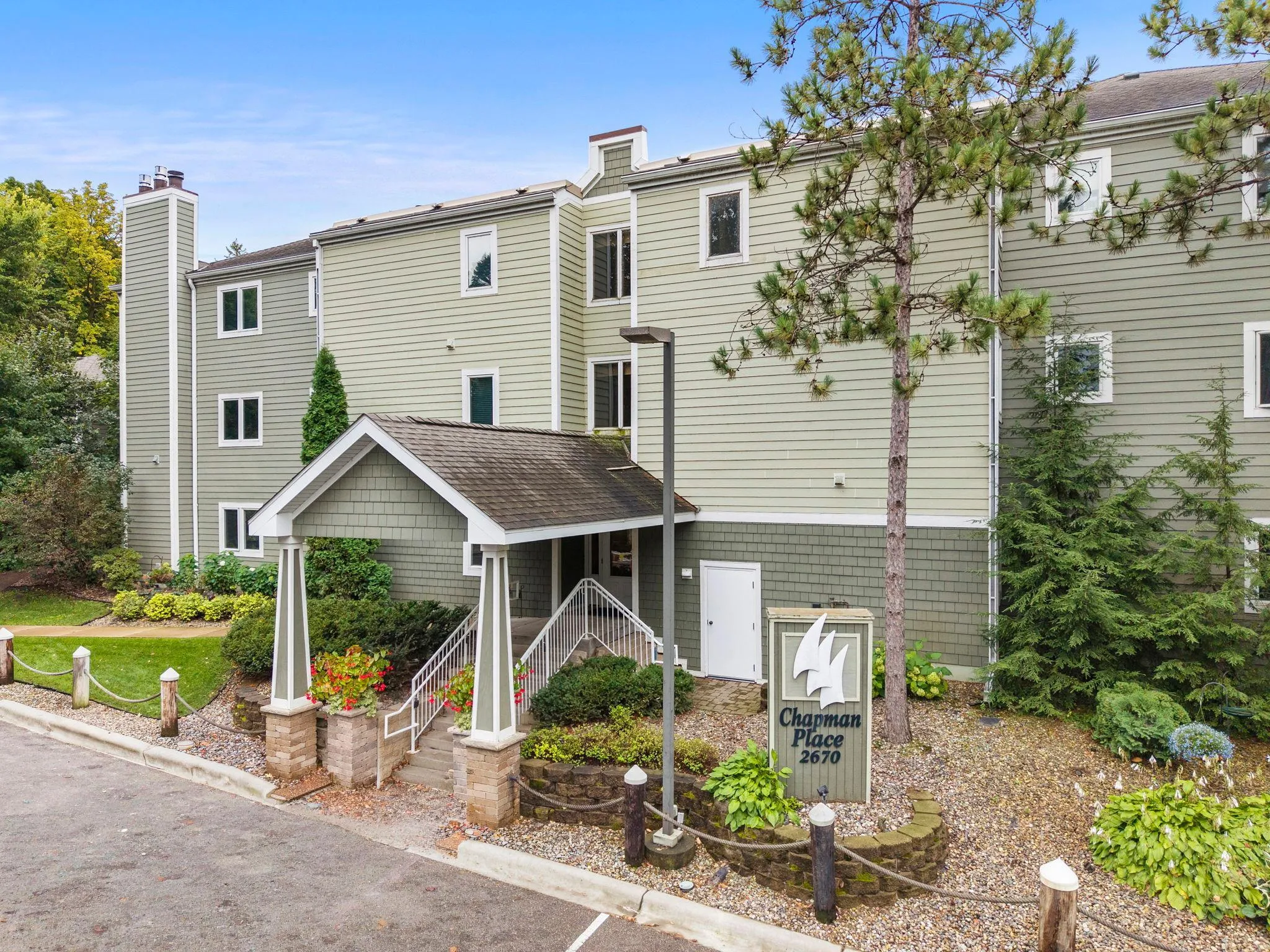 Photo 49 of 2670 Commerce Boulevard Unit 102