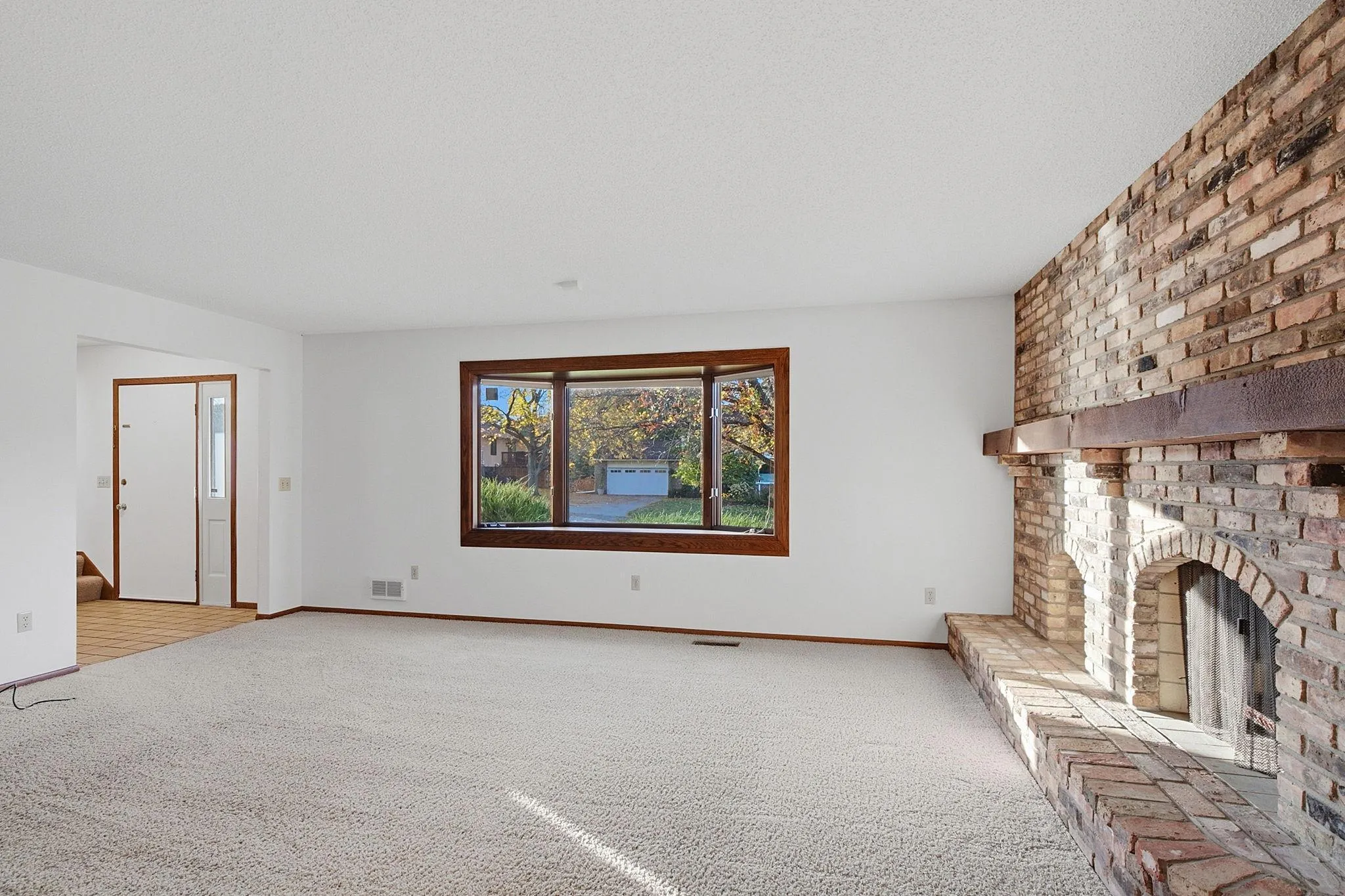 Photo 9 of 710 Windemere Drive