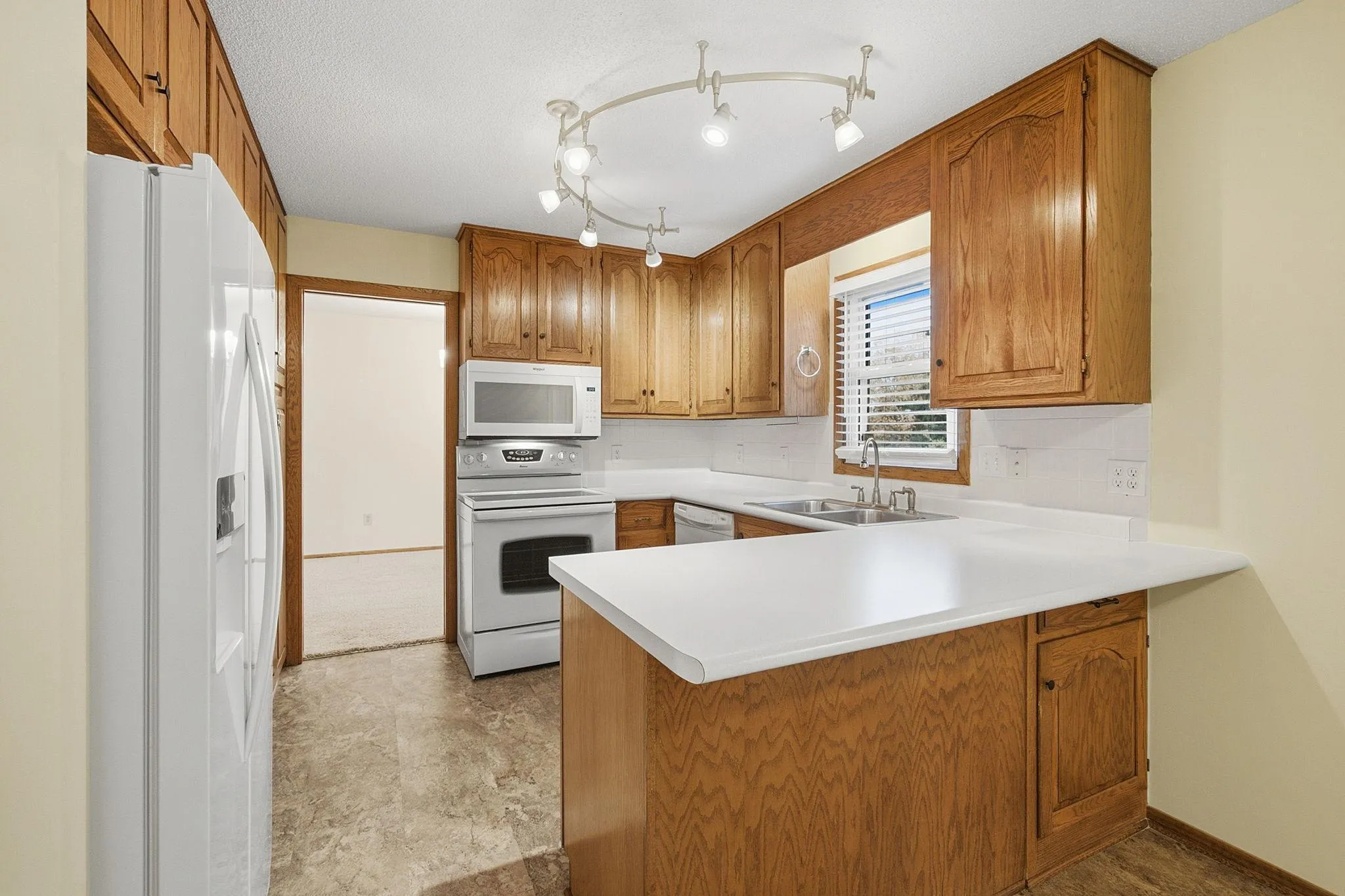 Photo 8 of 710 Windemere Drive