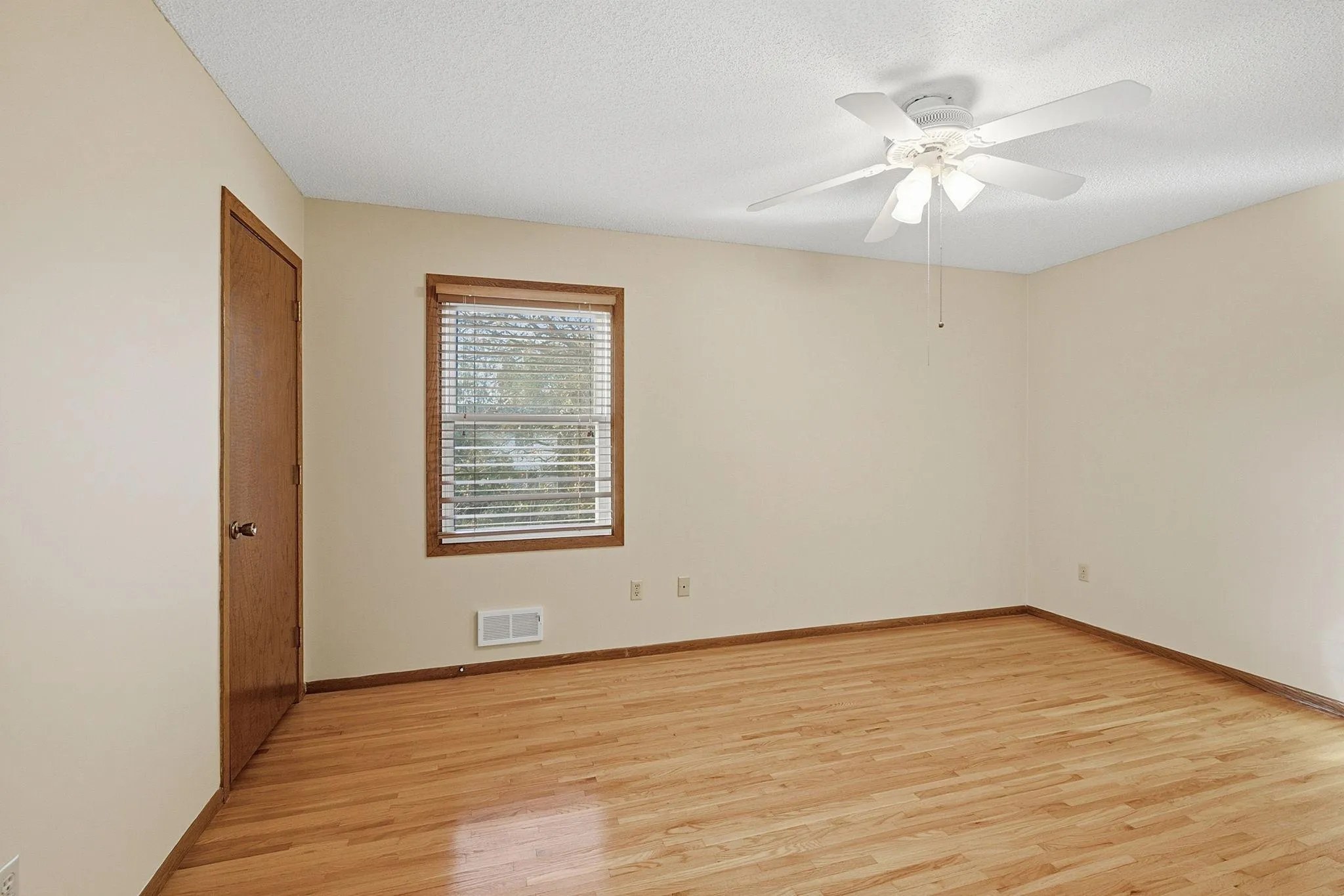 Photo 22 of 710 Windemere Drive