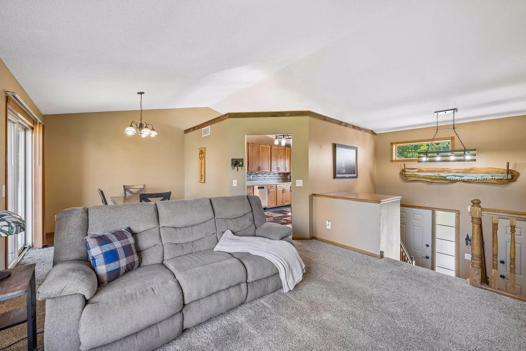 Photo 15 of 40533 Golden Avenue