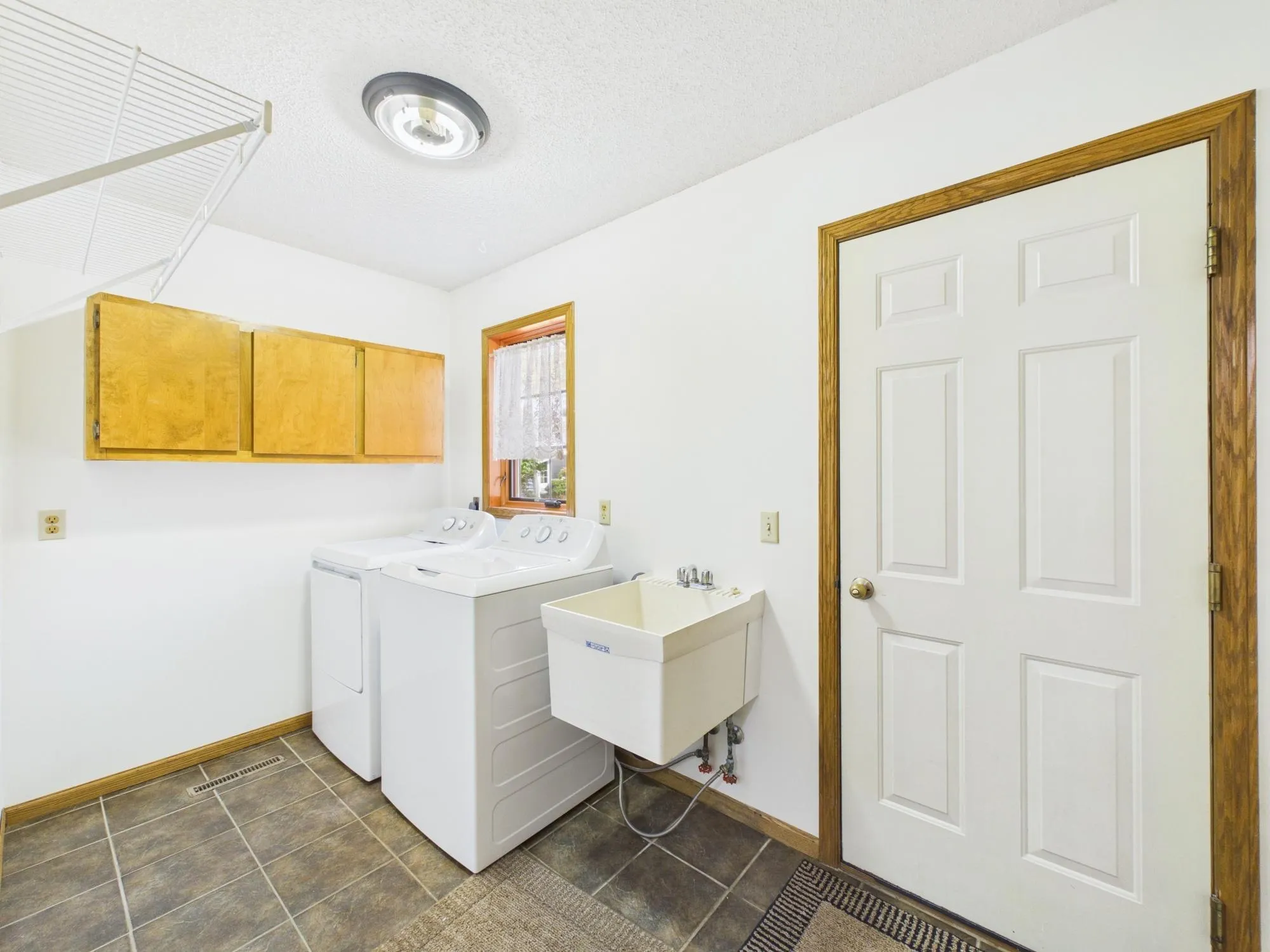 Photo 18 of 1952 Park Ridge Court