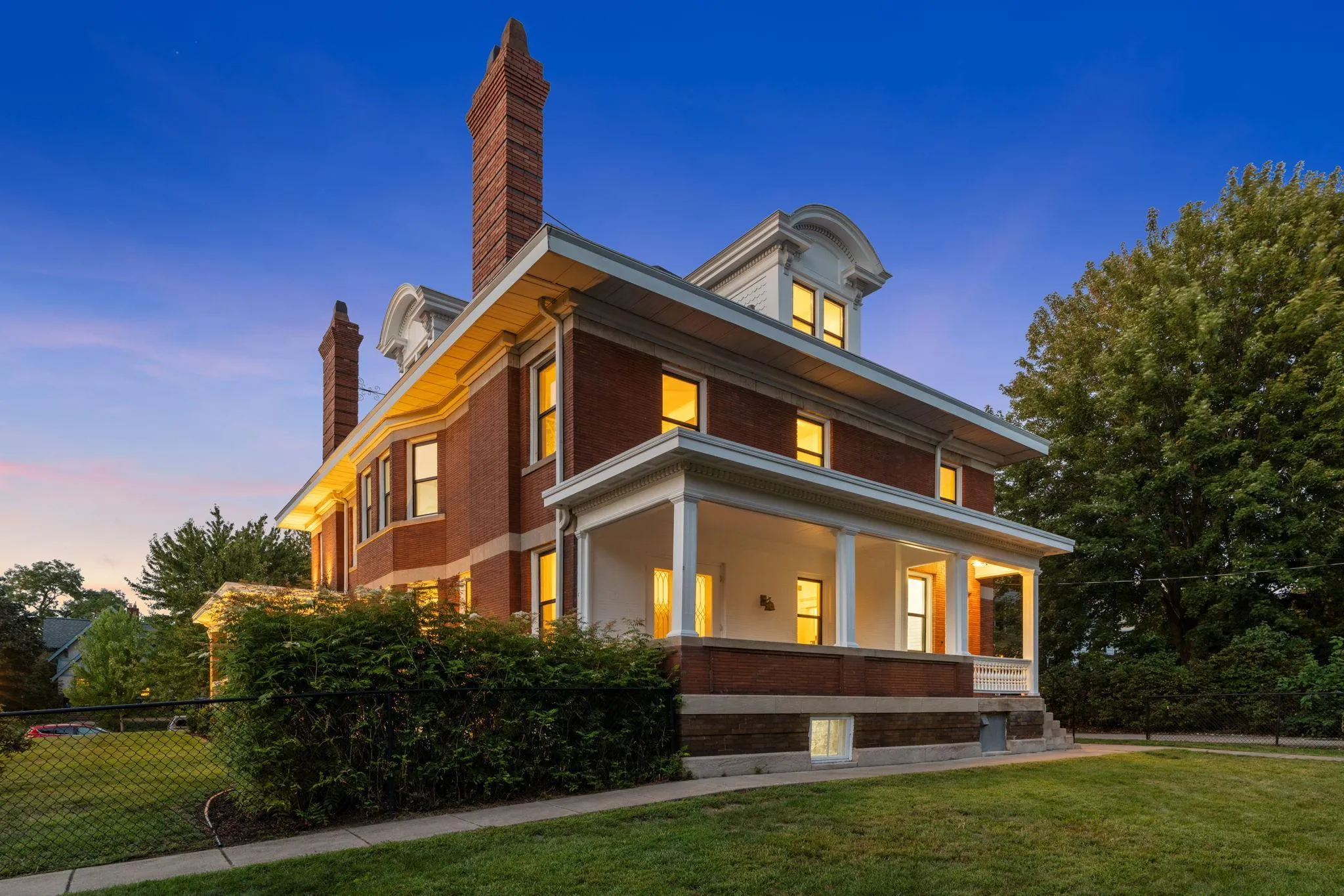 Photo 10 of 794 Lincoln Avenue