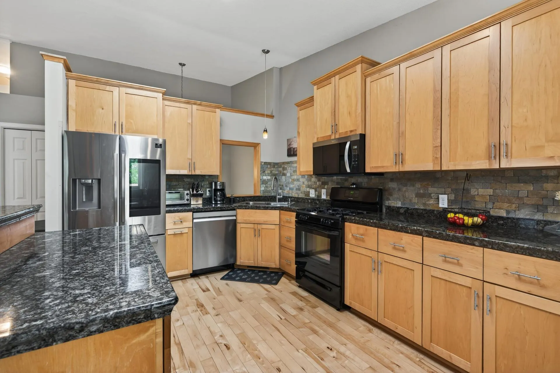 Photo 13 of 4302 Mccoll Drive