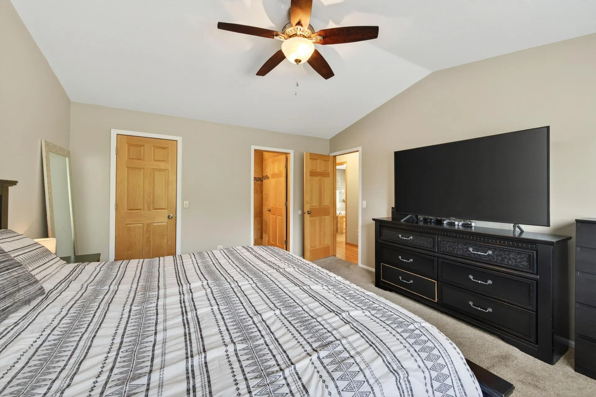 Photo 24 of 4302 Mccoll Drive