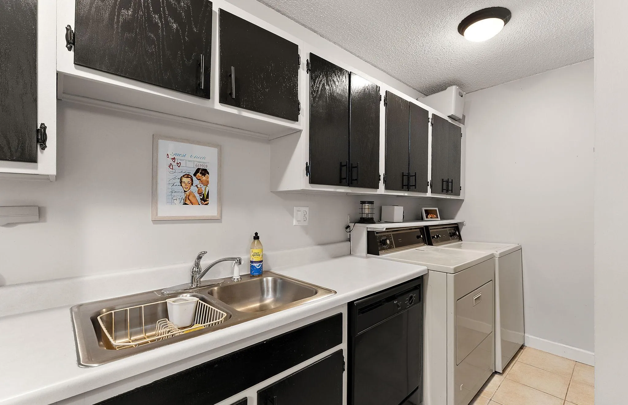 Photo 9 of 3277 Cloman Way Unit 26
