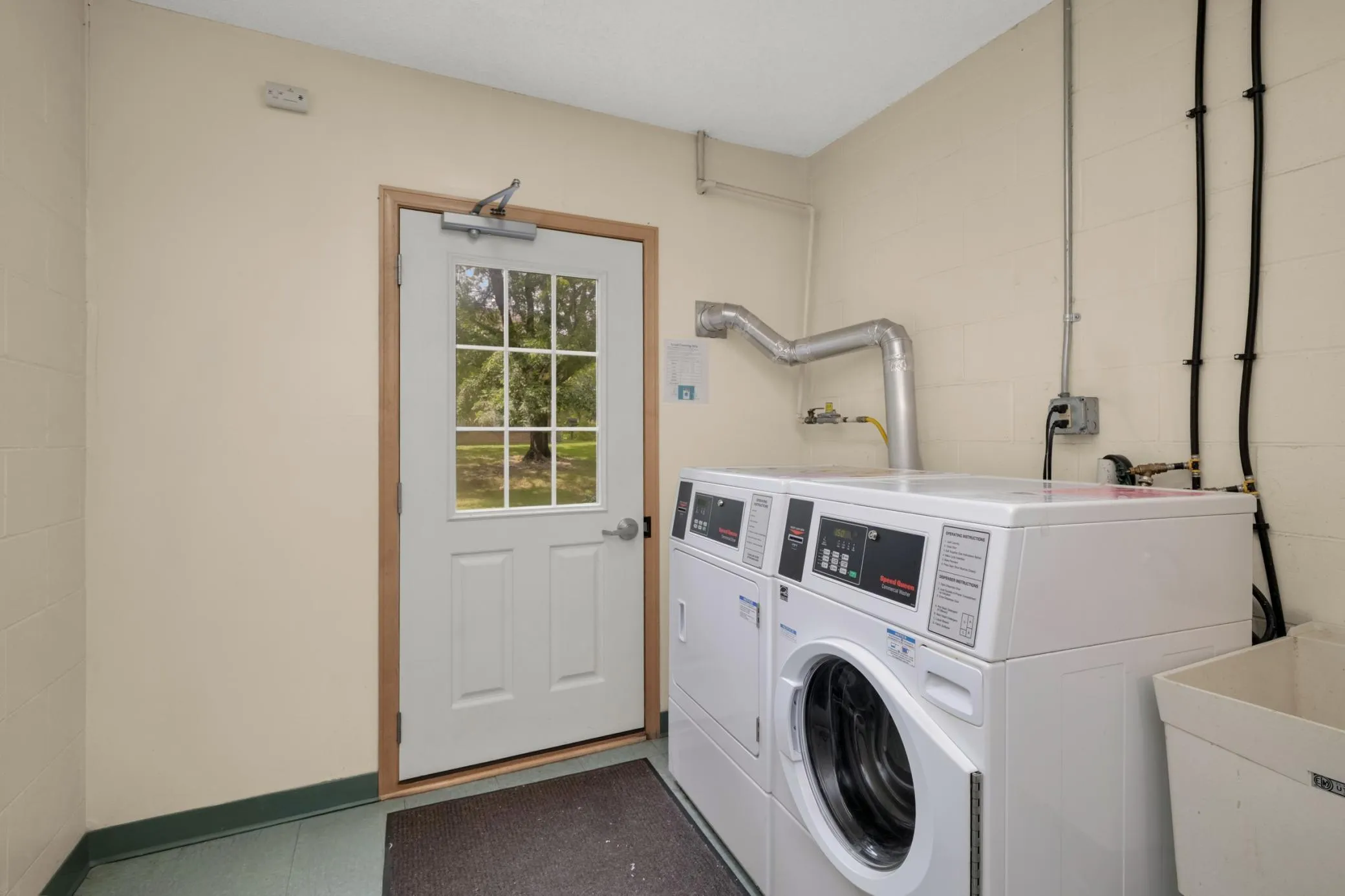 Photo 9 of 1004 Westbrooke Way Unit 8