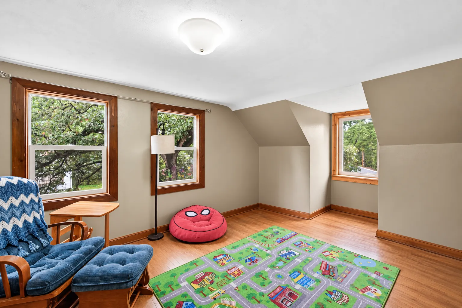 Photo 18 of 435 Bluff Street
