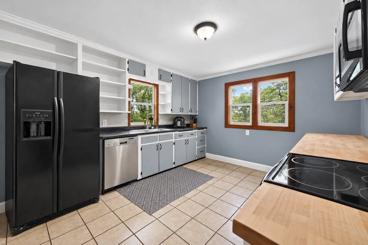 Photo 9 of 435 Bluff Street