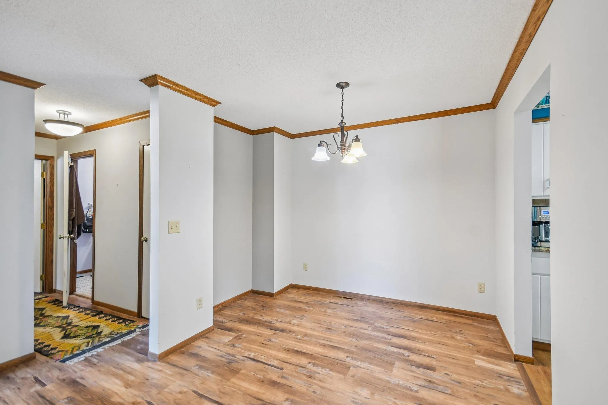 Photo 5 of 11840 Vintage Nw Street