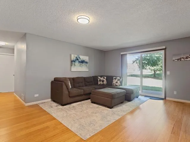 Photo 7 of 4334 Evergreen Drive