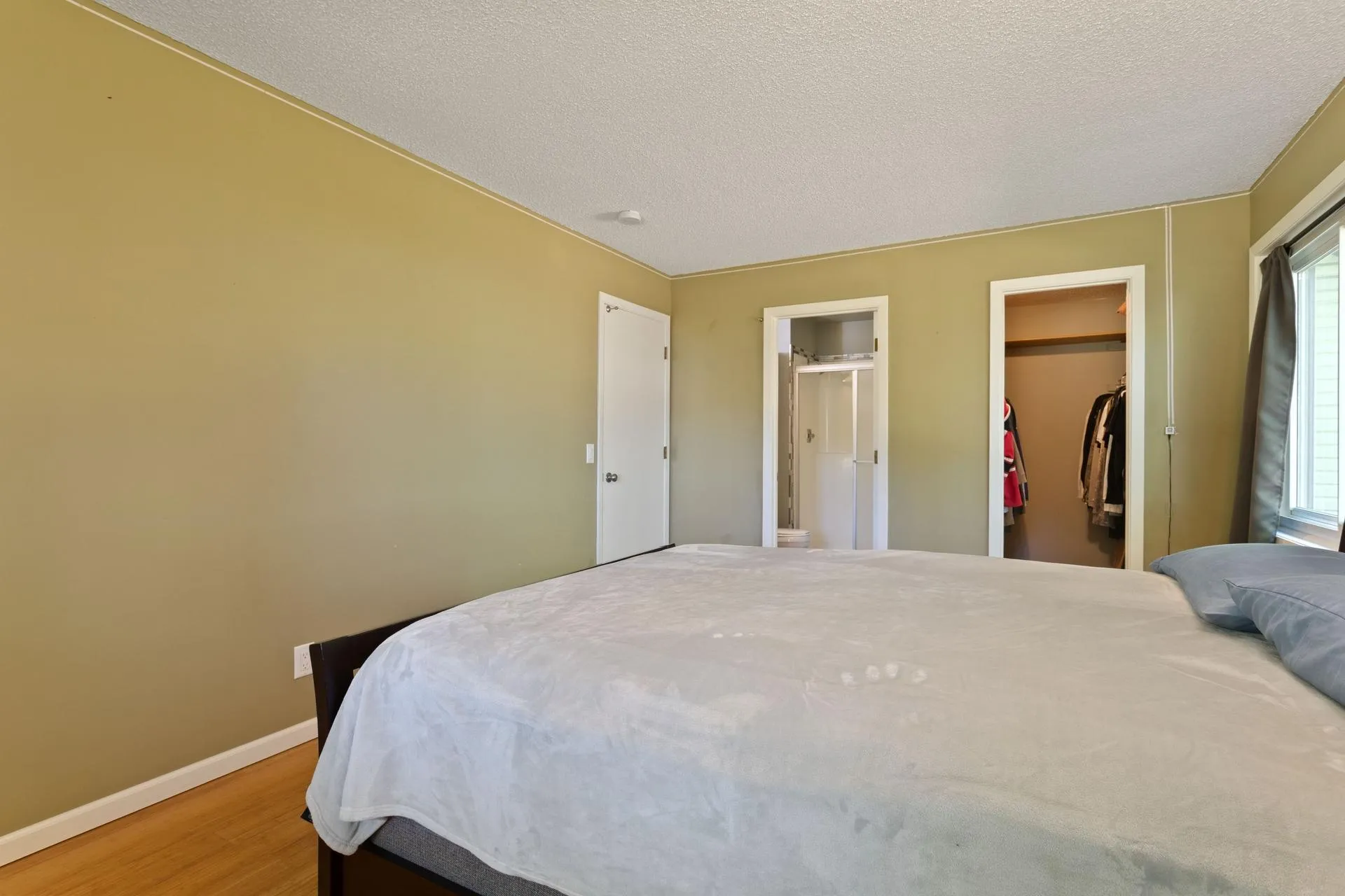 Photo 15 of 4334 Evergreen Drive