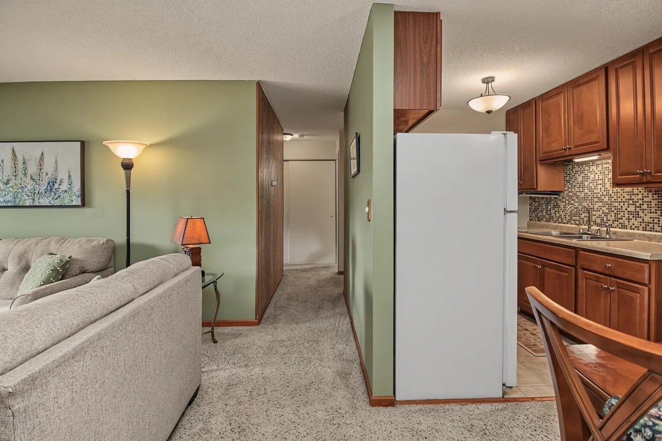 Photo 16 of 3421 Kent Street Unit 407