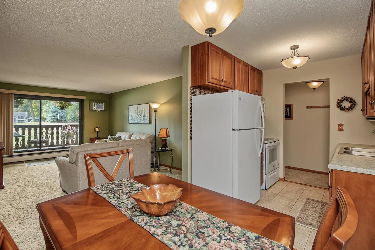 Photo 19 of 3421 Kent Street Unit 407