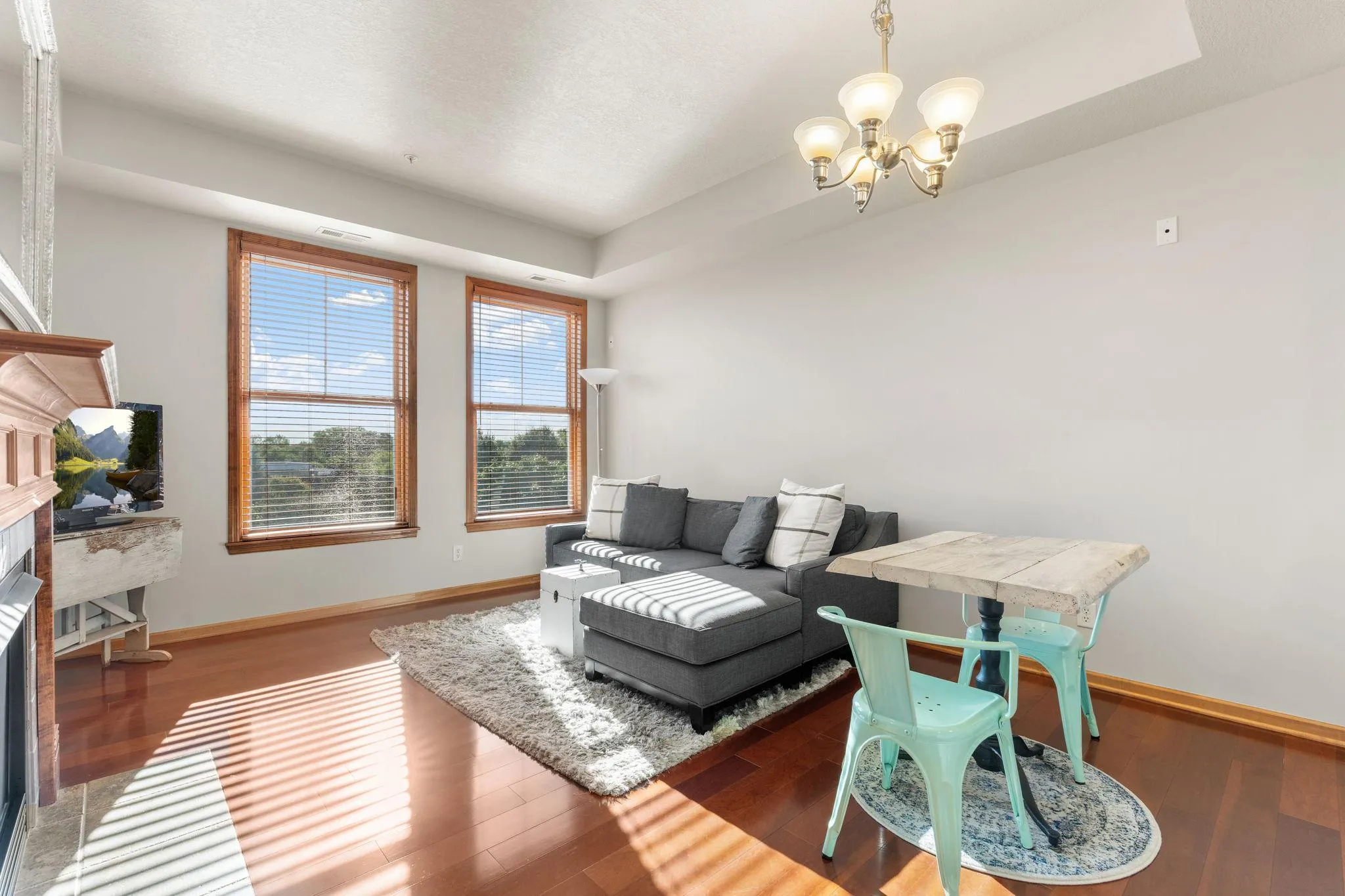 Photo 9 of 3110 N Chestnut Street Unit 301