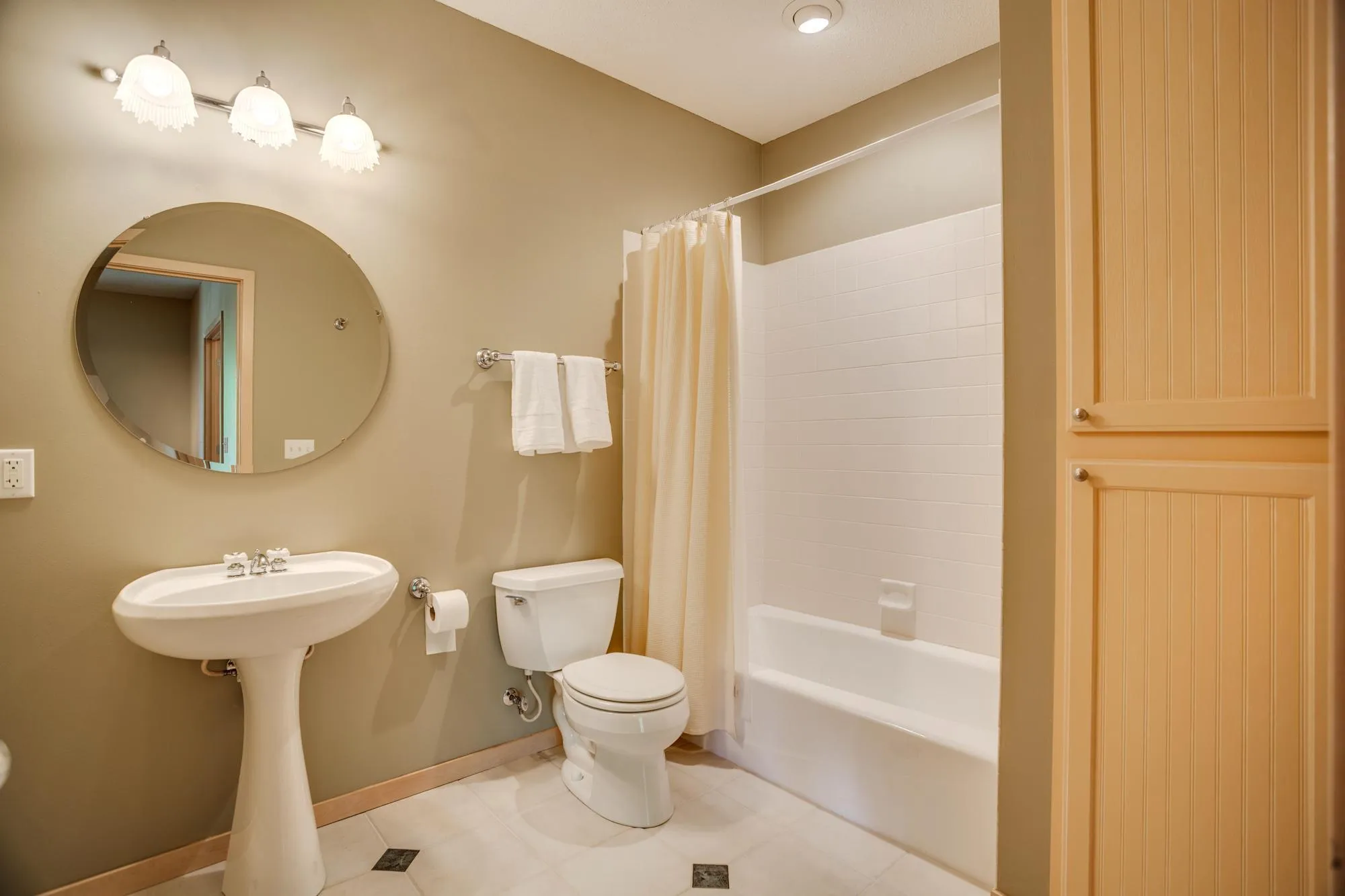 Photo 40 of 7089 Crowne Oak Road