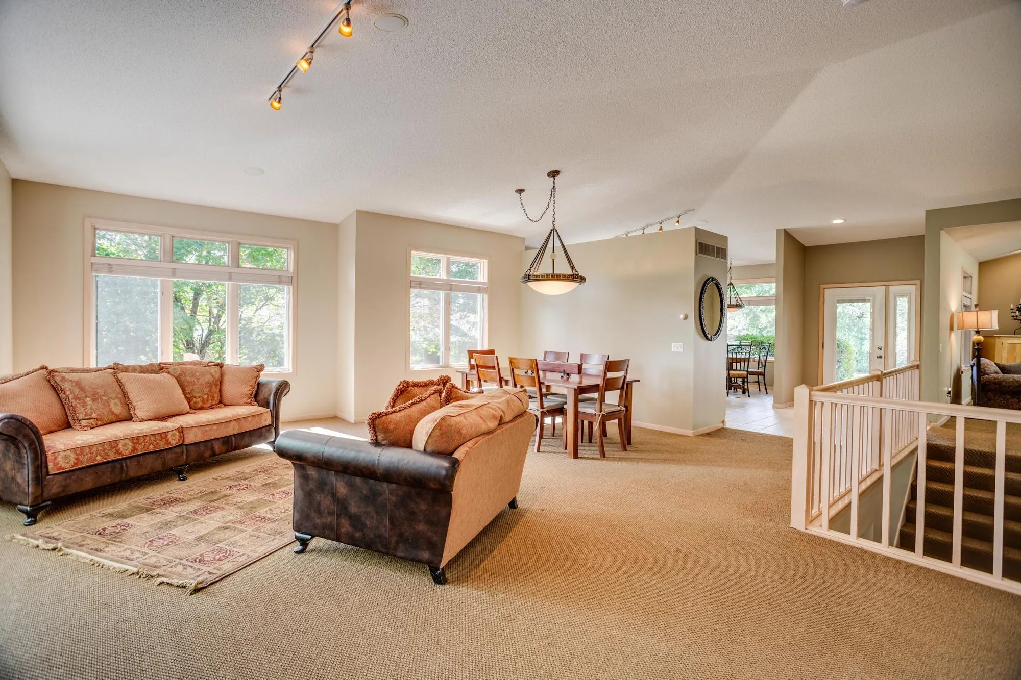 Photo 10 of 7089 Crowne Oak Road