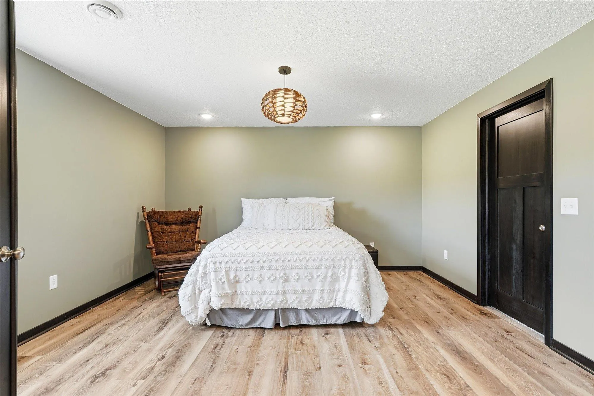 Photo 37 of 821 223rd Street