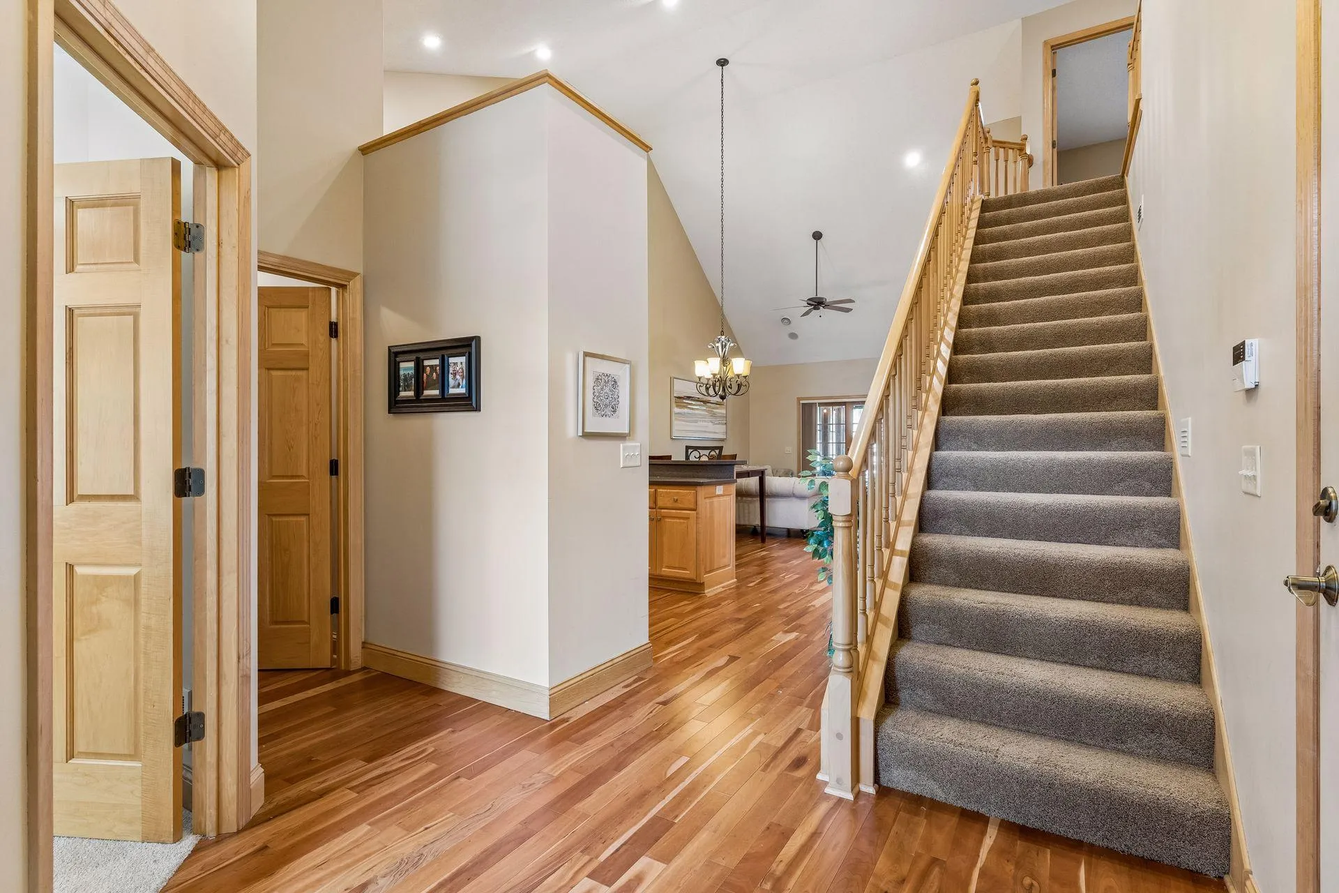 Photo 6 of 189 Stonebridge Court