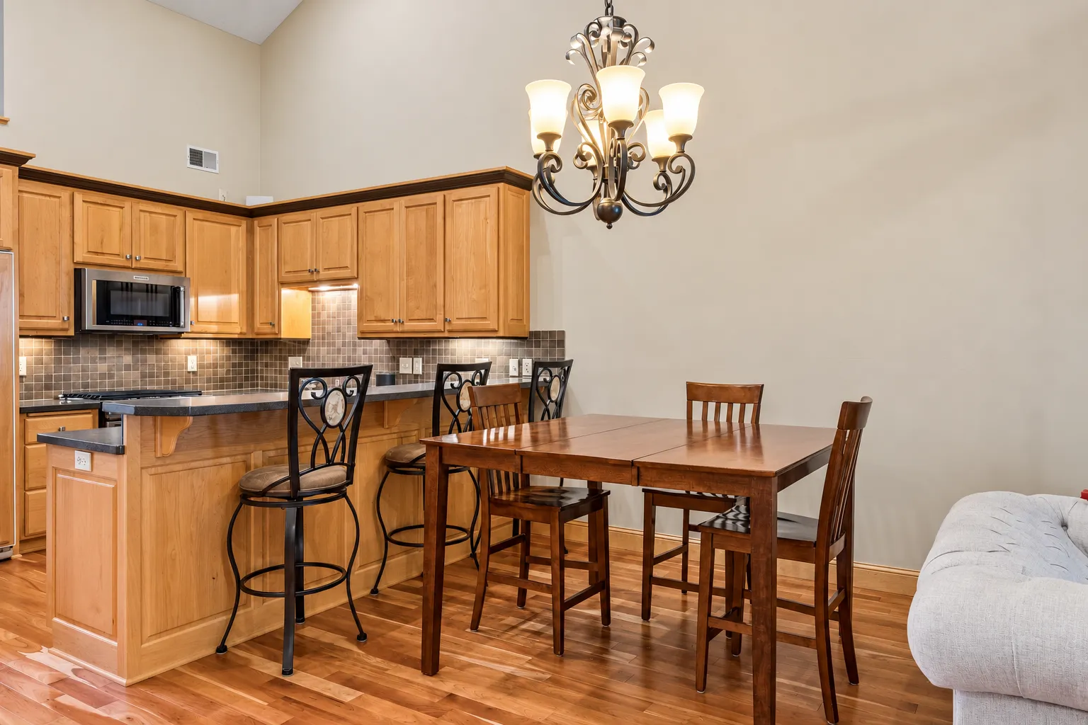Photo 14 of 189 Stonebridge Court