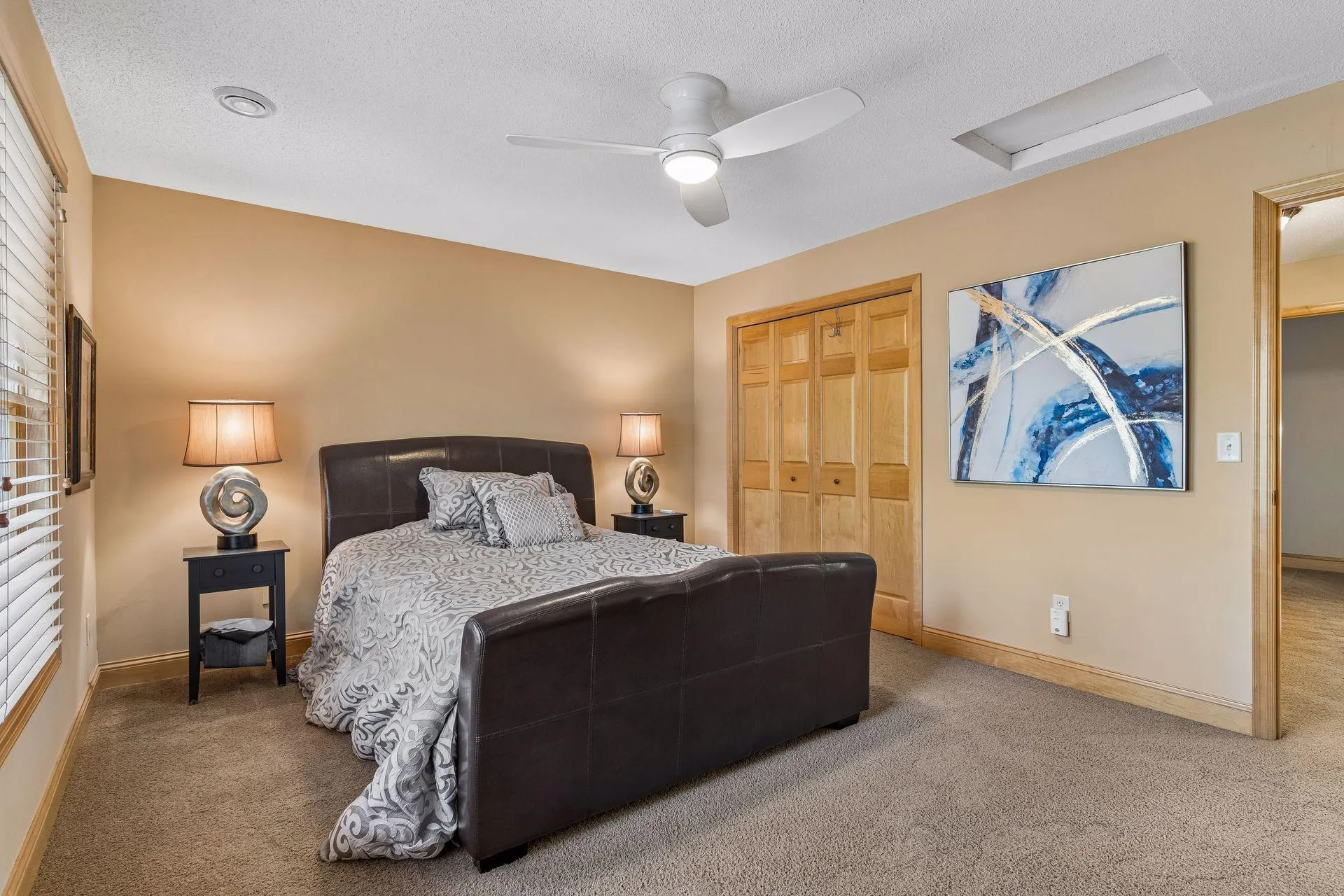 Photo 32 of 189 Stonebridge Court