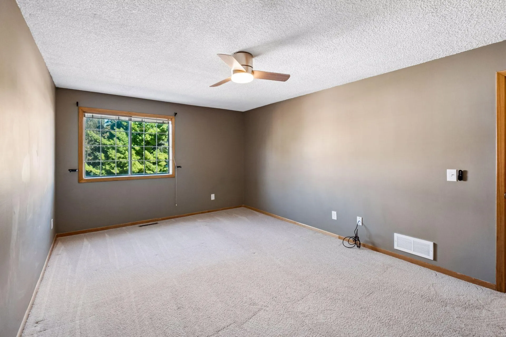 Photo 13 of 12886 Echo Lane