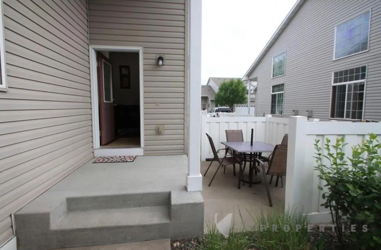 Photo 2 of 11429 16th Ne Street