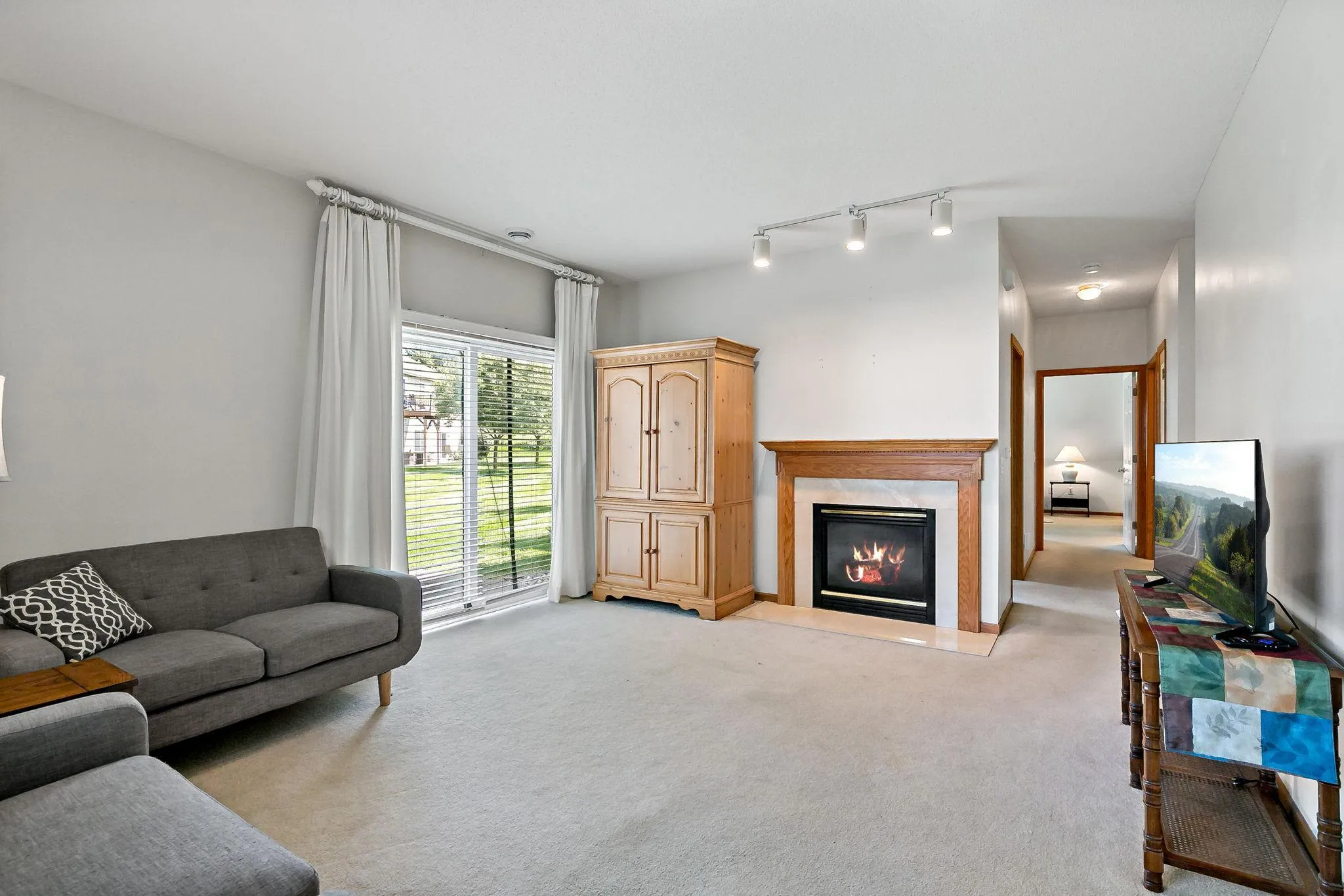 Photo 10 of 8012 Stratford S Circle